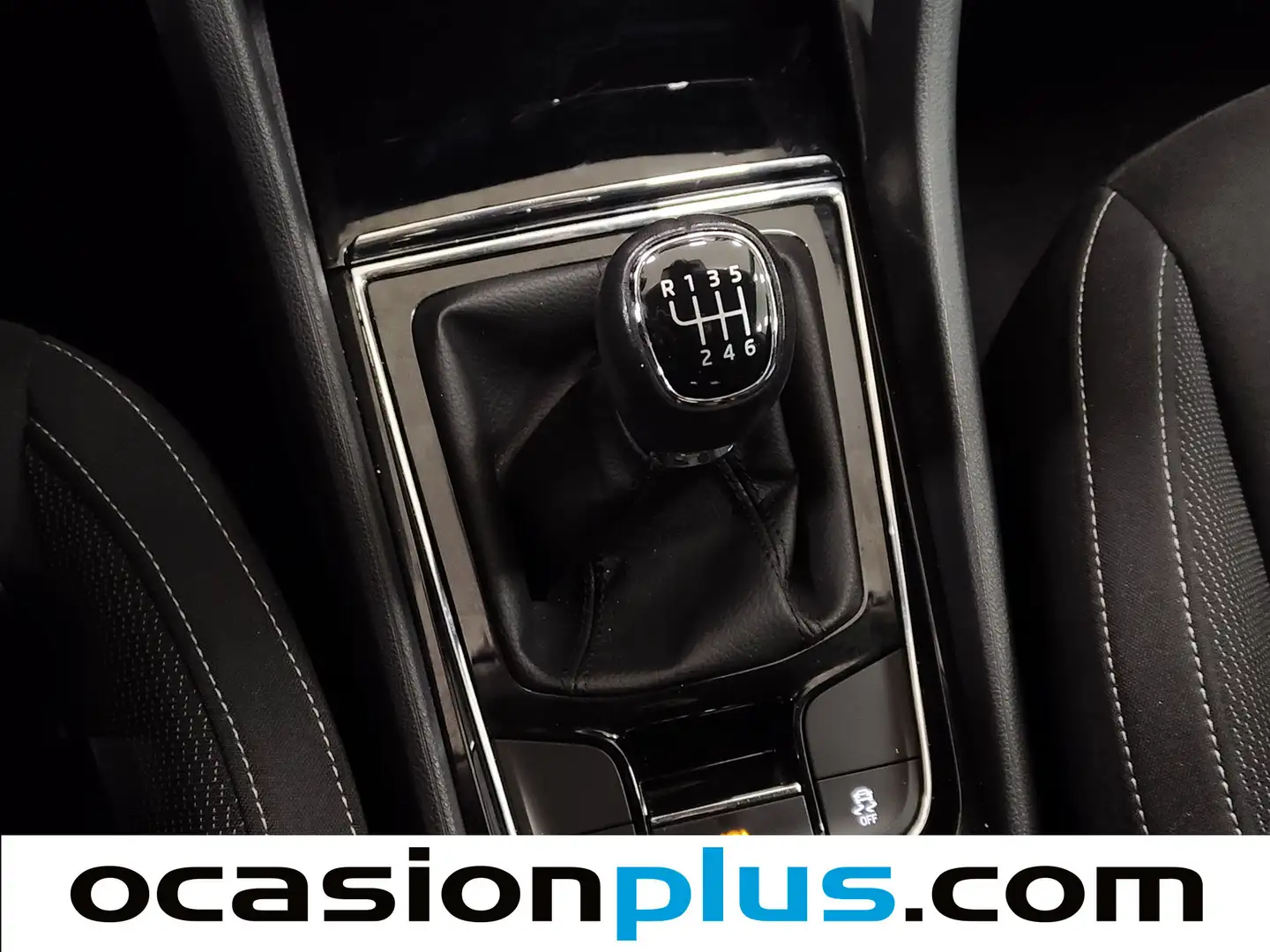 Foto Skoda Karoq Skoda Karoq 2.0 TDI Selection  (115 CV)