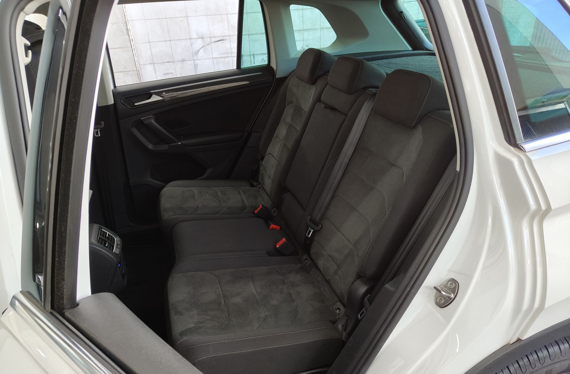 Volkswagen Tiguan 2.0 TSI 4Motion BMT DSG - foto 14