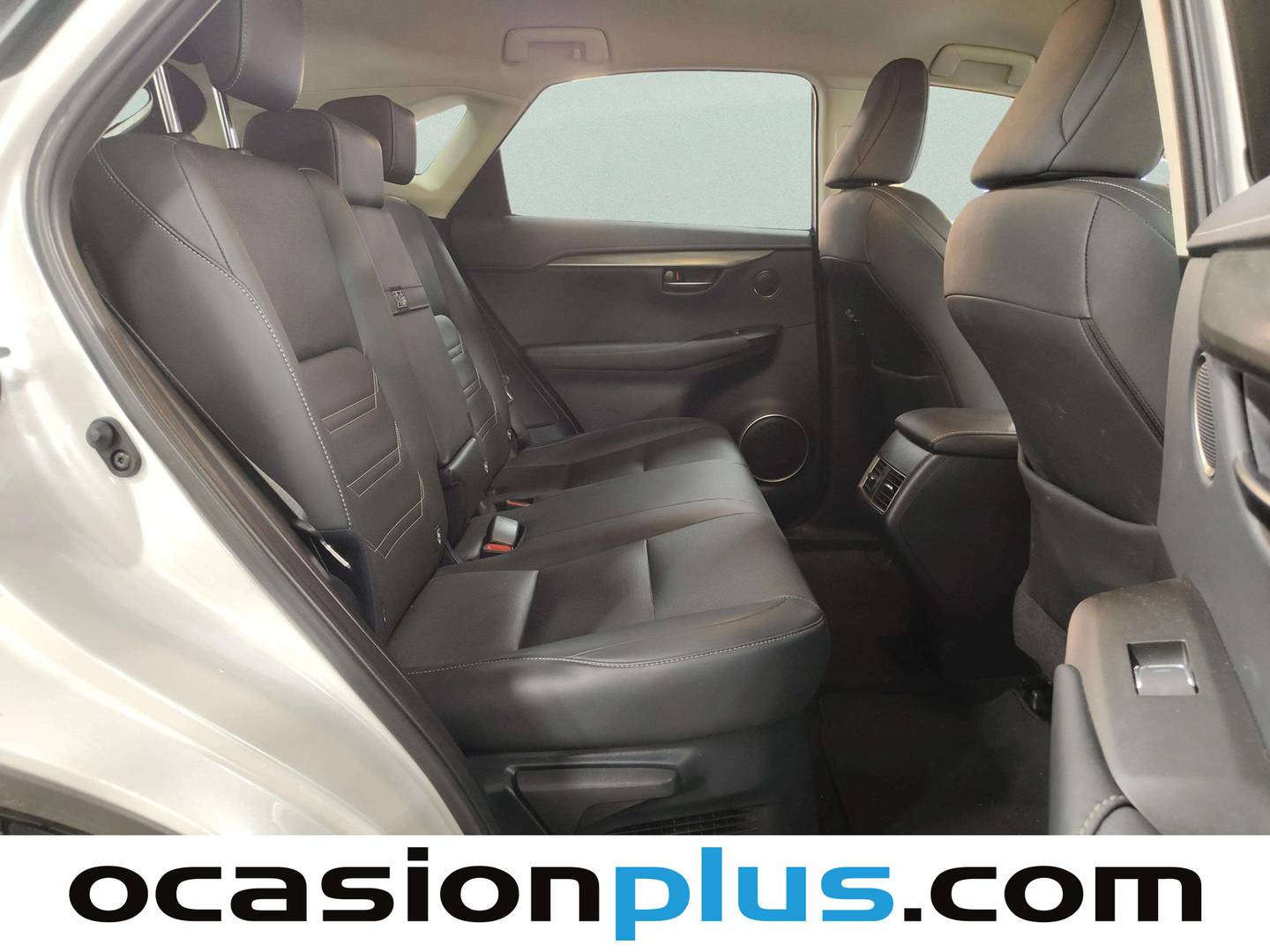 Lexus NX Lexus NX 300h Executive Navigation 4WD (197 CV) de segunda mano