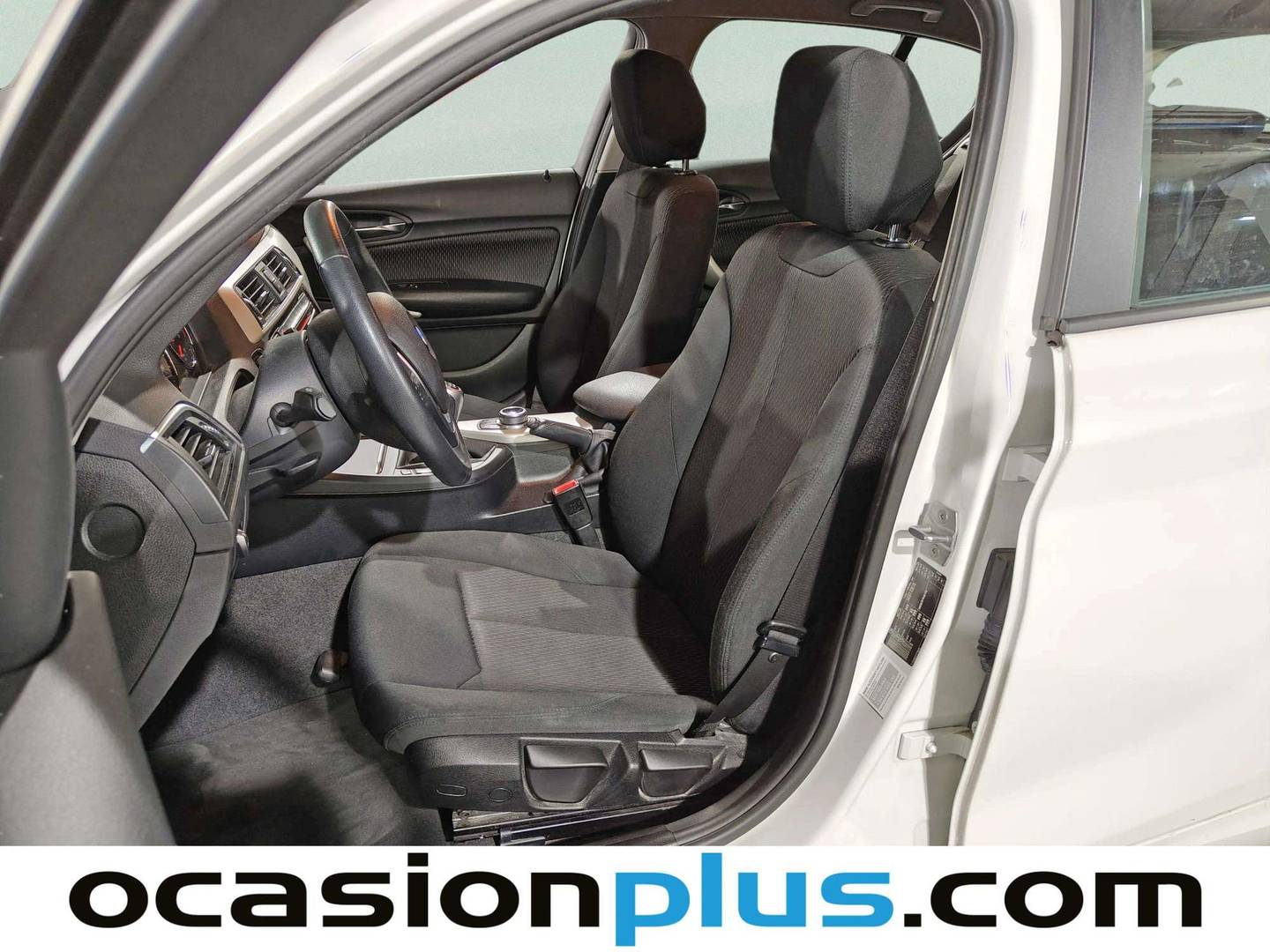 Foto asientos delanteros BMW Serie 1 BMW Serie 1 116d (116 CV)
