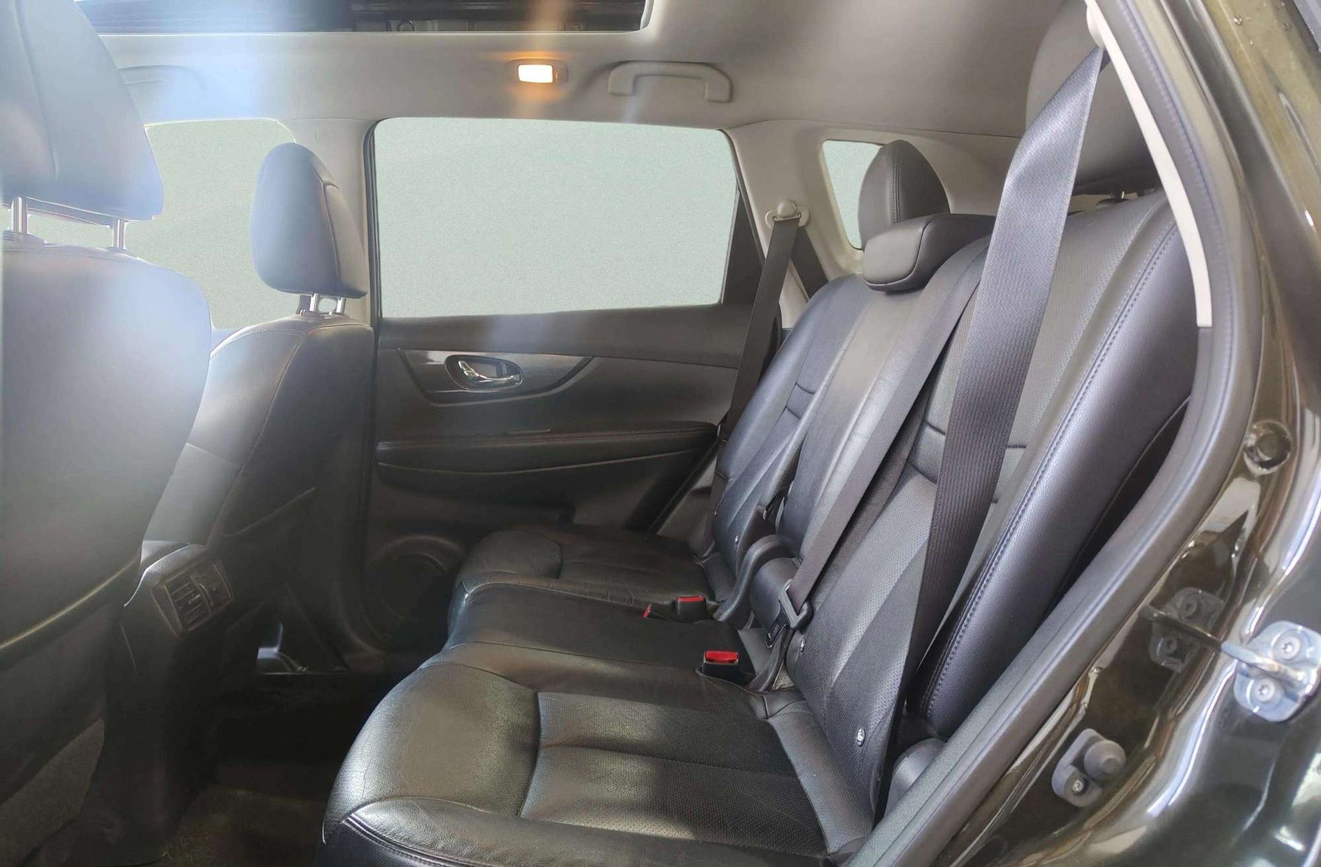 Nissan X-Trail dCi 130 Tekna 4x2 - foto 12