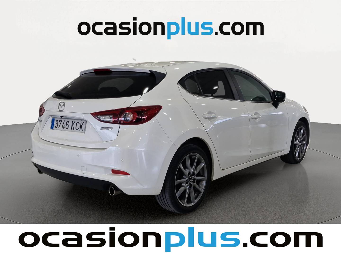 Foto trasera Mazda Mazda3 Mazda Mazda 3 2.0 GE Black Tech Edition MT(120 CV) derecha
