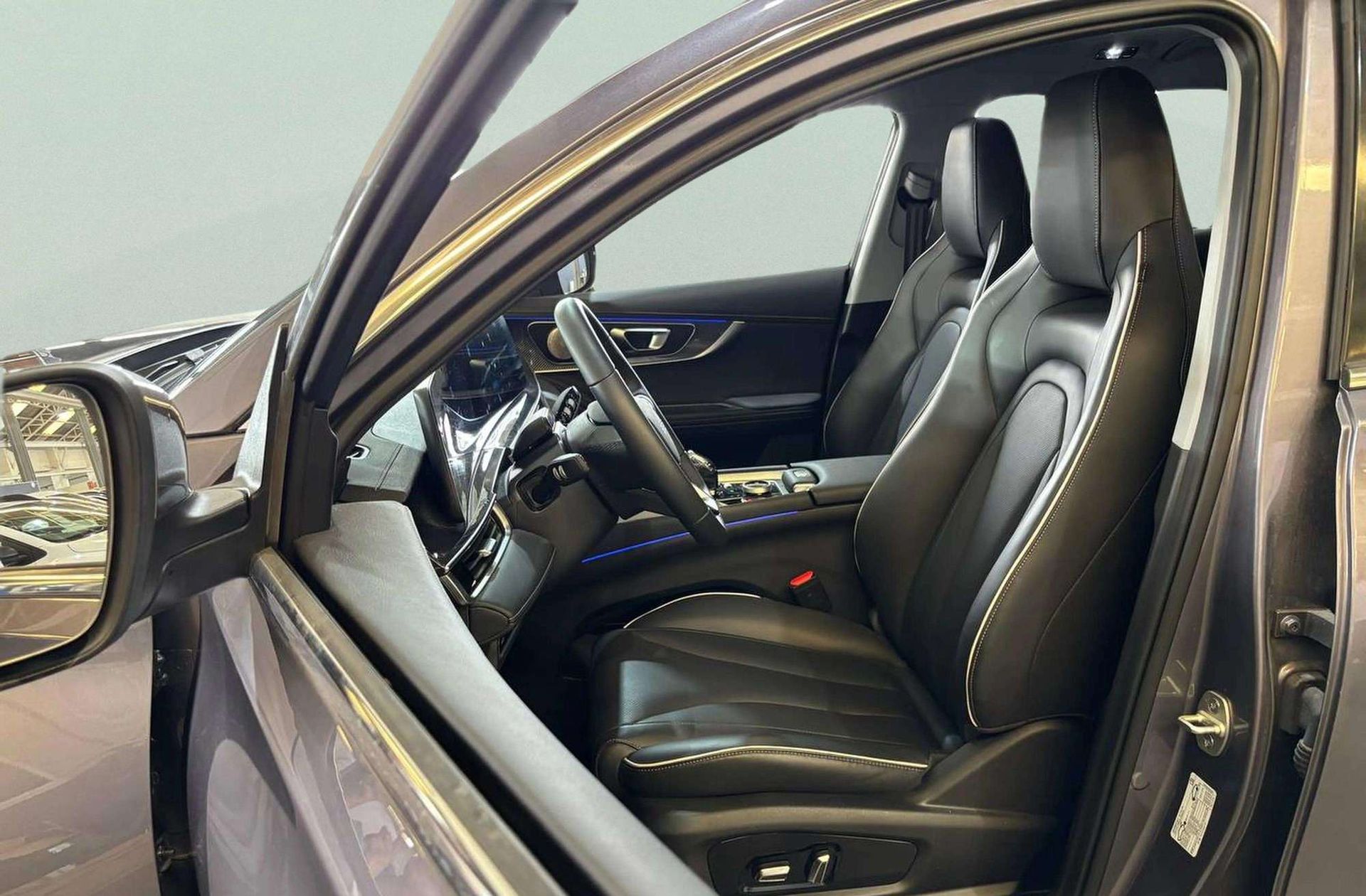 Ebro s700 1.6 T-GDi Luxury 7 DCT - foto 13