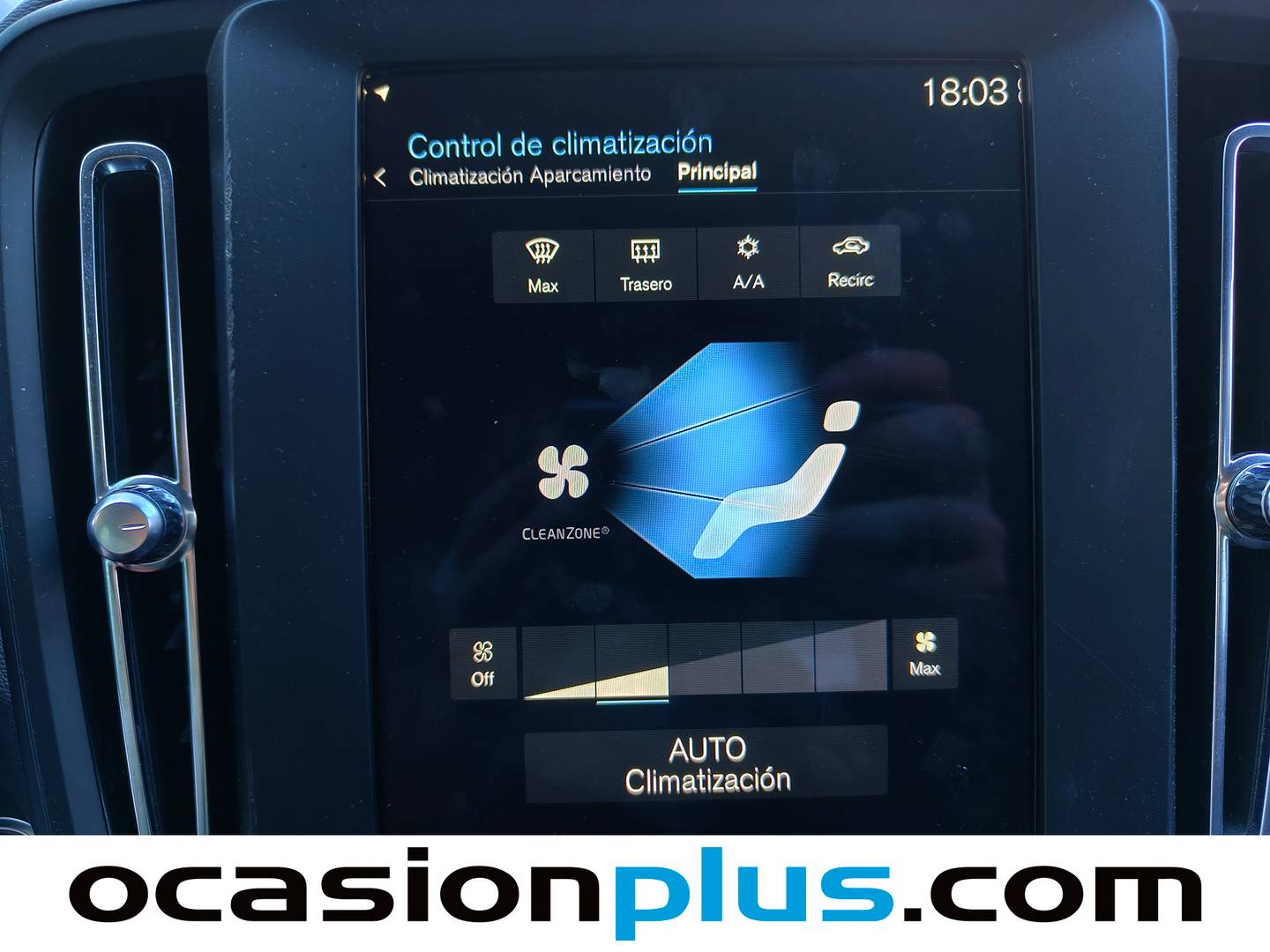 Volvo XC40 Volvo XC40 T2 Momentum Core (129 CV) al mejor precio