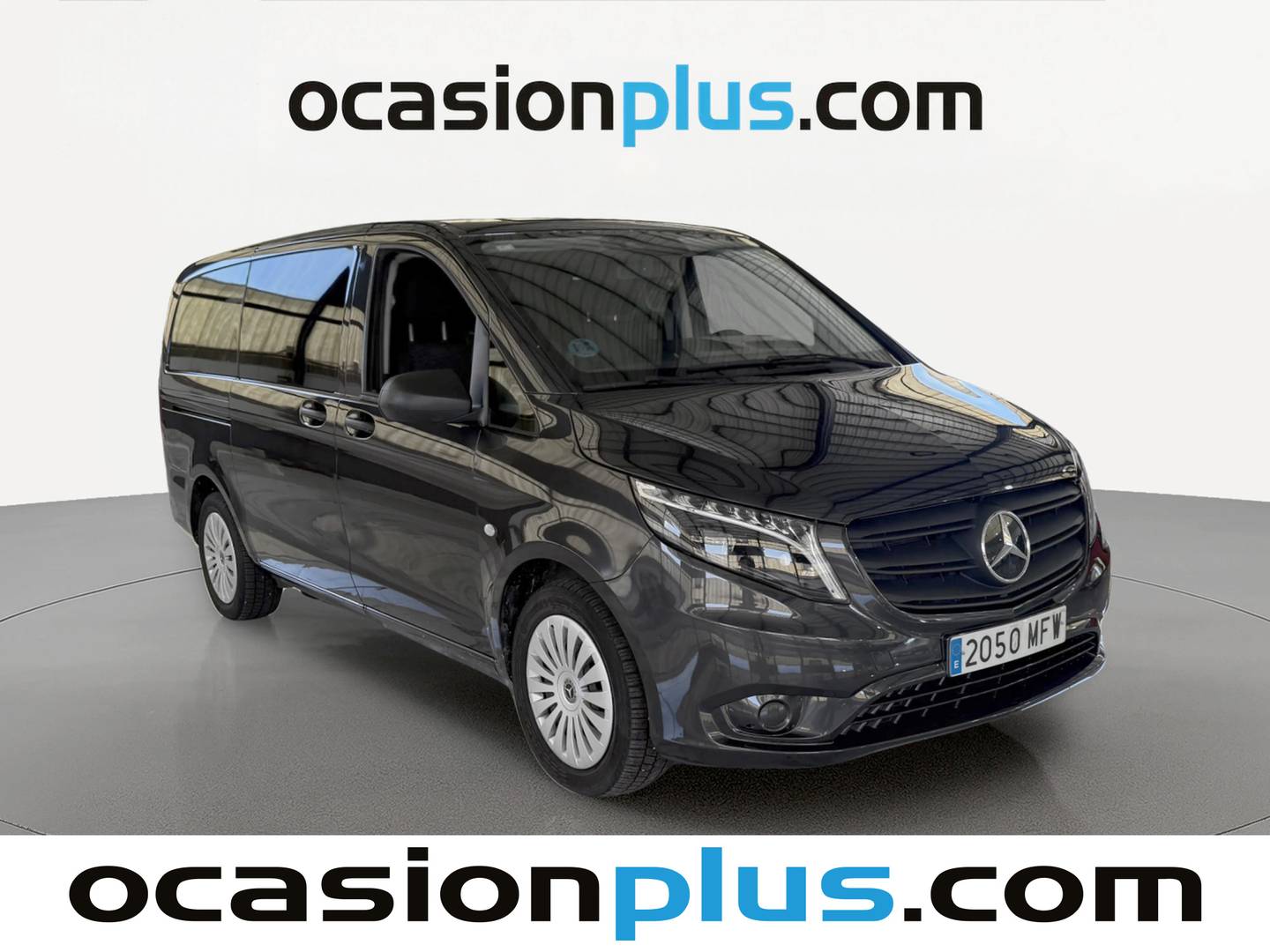 Foto delantera Mercedes Vito Mercedes Vito Combi 116 CDI Tourer Pro Larga (163 CV) 8 Plazas derecha