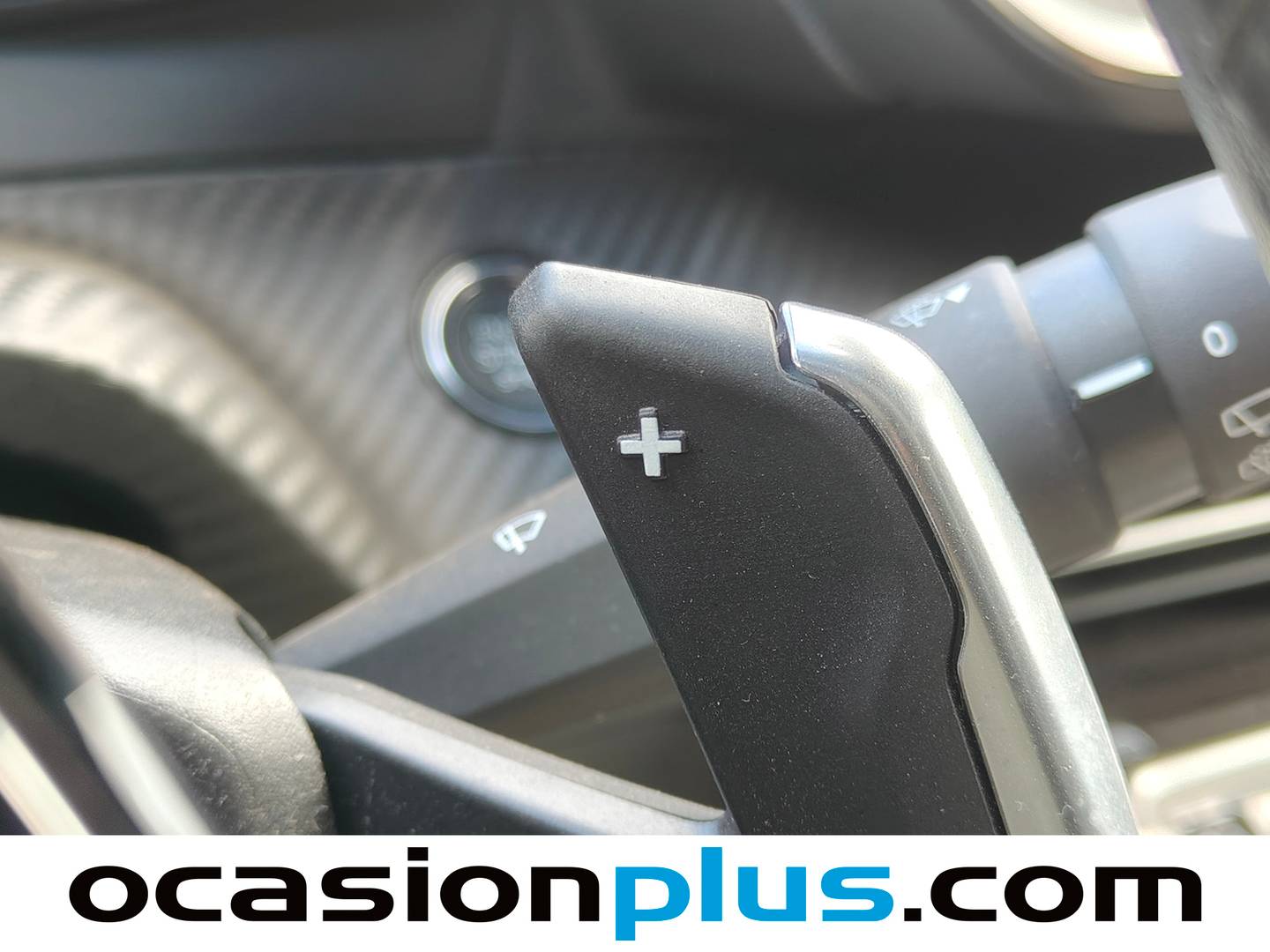 Peugeot 2008 Peugeot 2008 Allure Hybrid eDCS6 (145 CV) automático