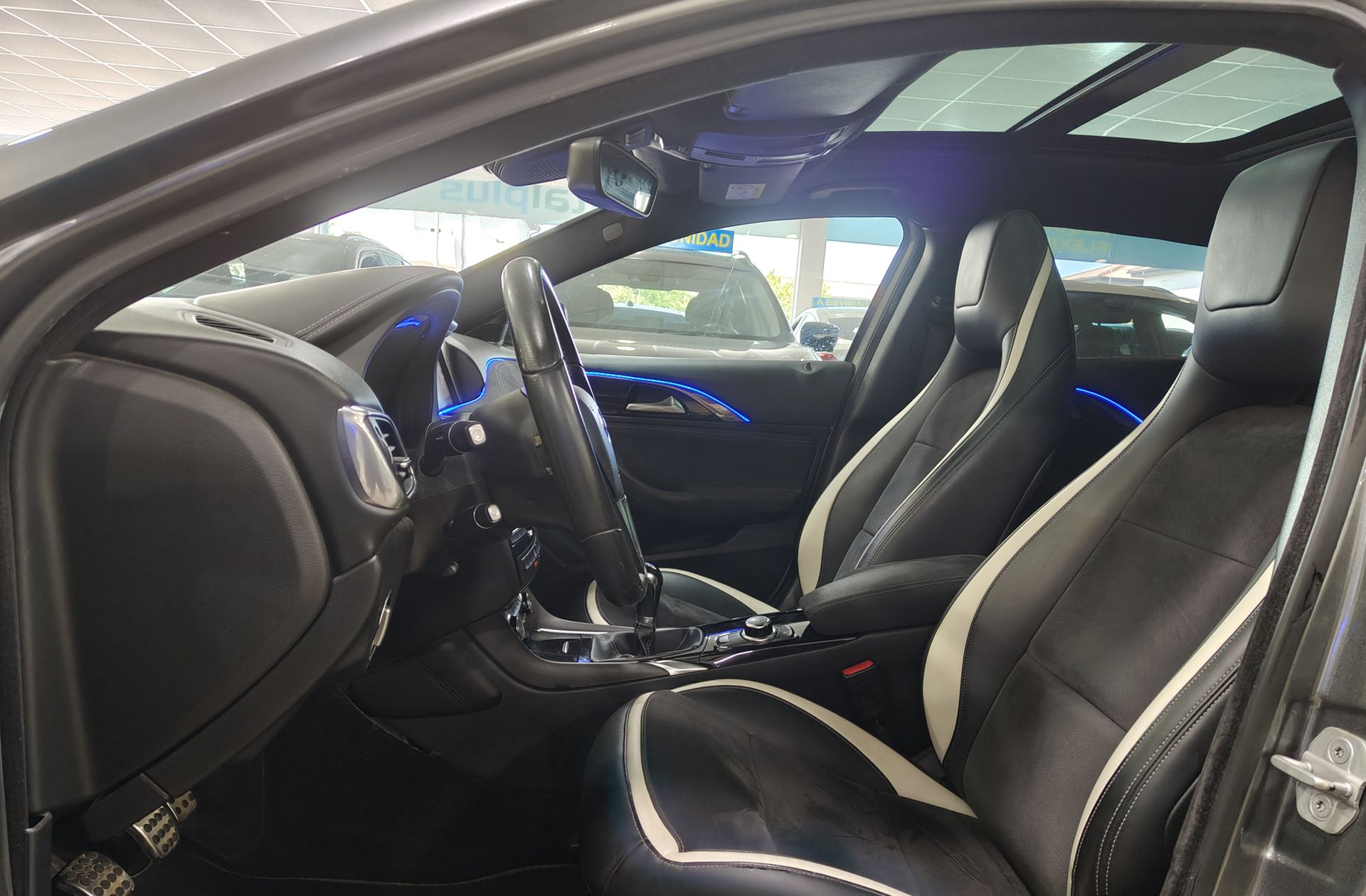 Infiniti Q30 1.5D Sport - foto 12