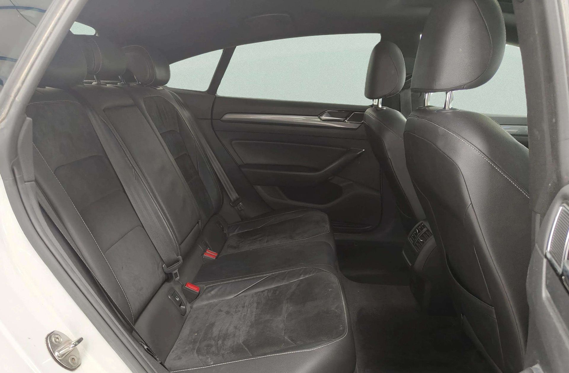 Volkswagen Arteon R-Line 2.0 TDI DSG - foto 22