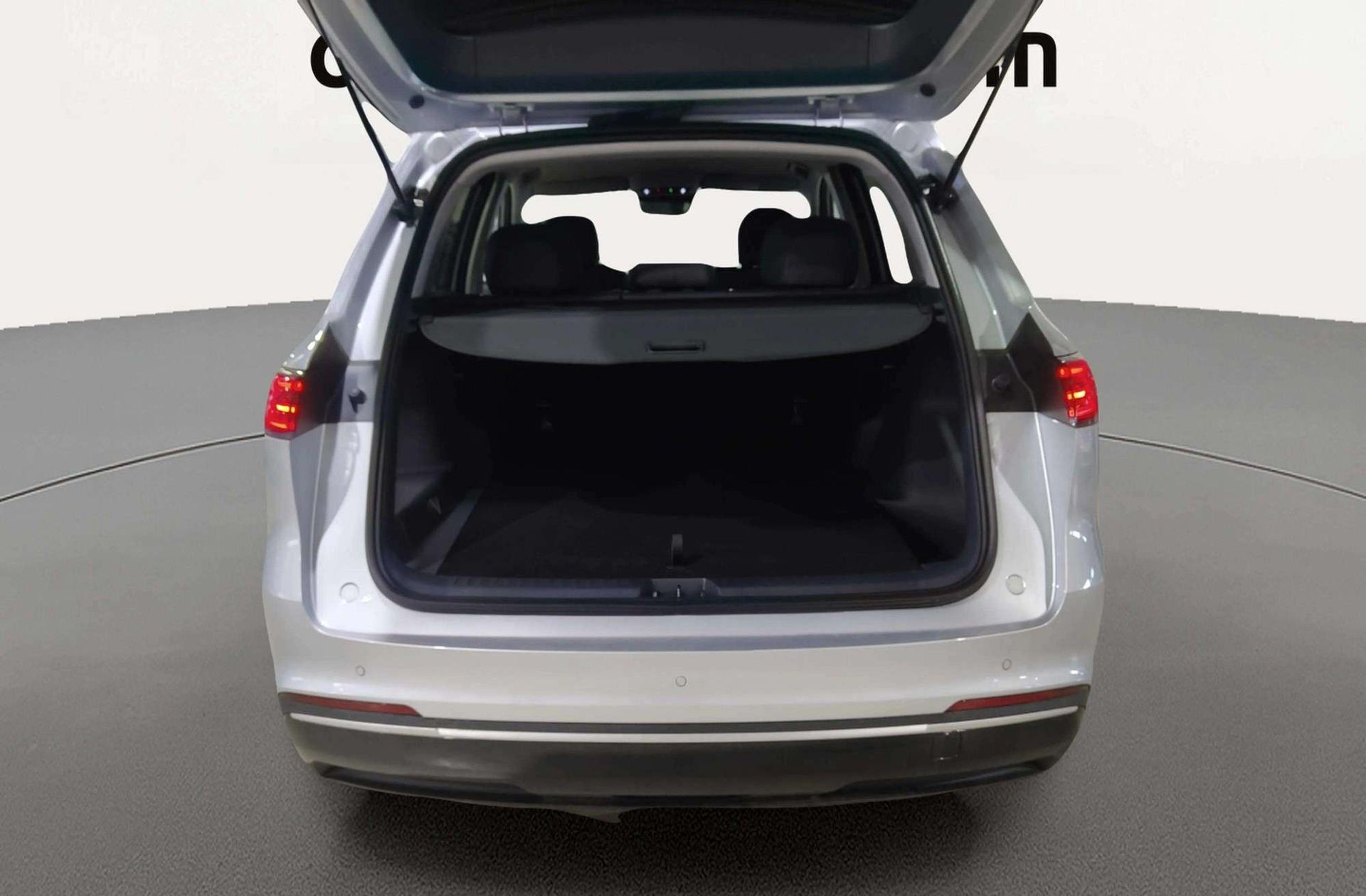 Geely Starray EM-i 1.5 PHEV Pro - foto 19