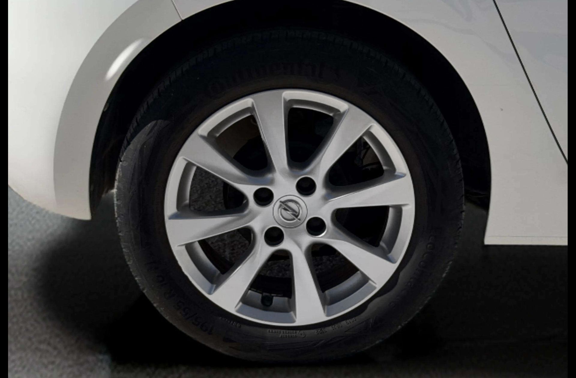 Opel Corsa 1.2 XEL Edition - foto 30