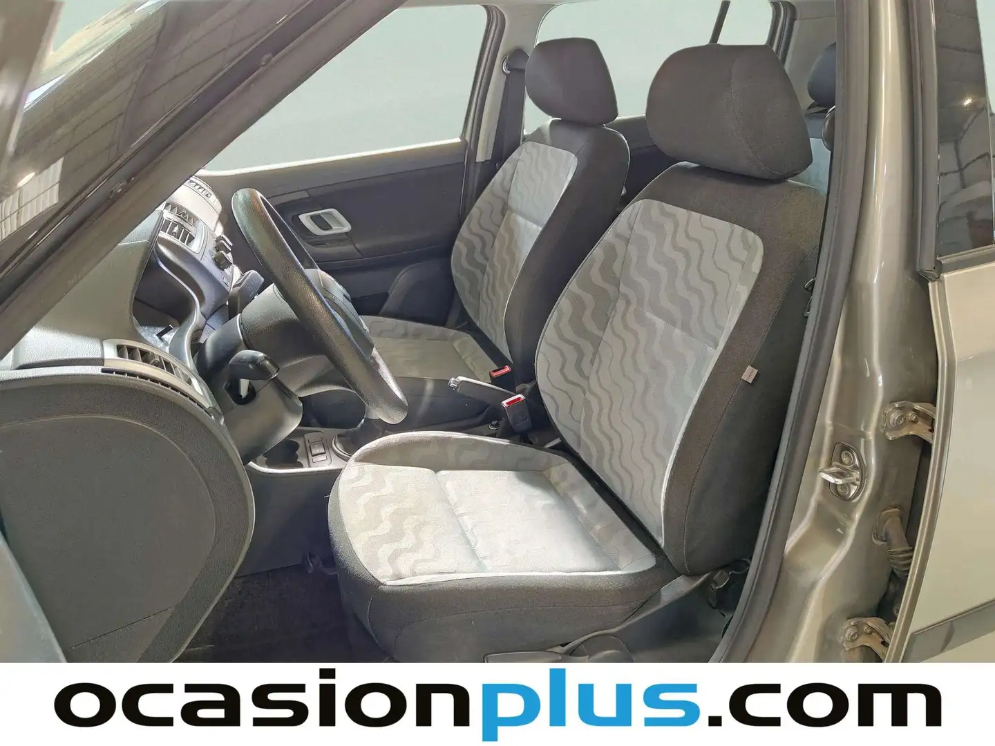 Foto Skoda Fabia Skoda Fabia 1.2 Young (60 CV)