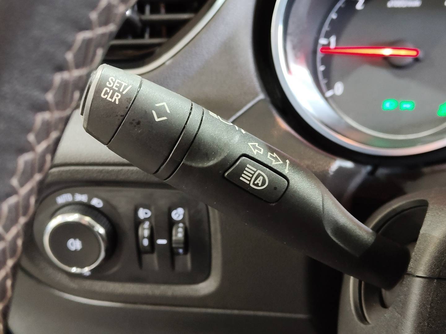 Foto Opel Grandland X Opel Grandland X 1.6 CDTi Excellence (120 CV)