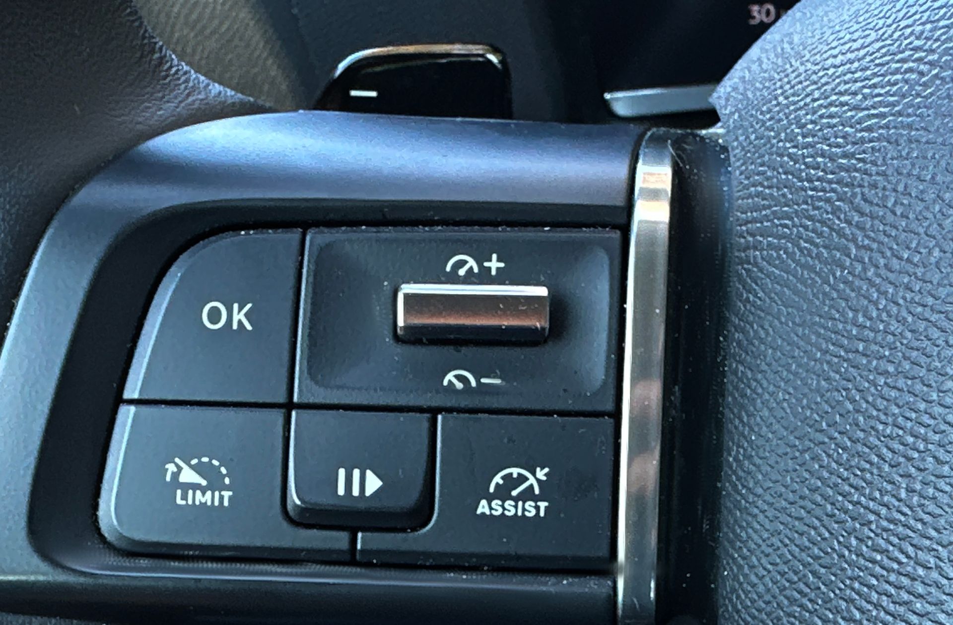 Citroën C4 X Hybrid 136 e-DCS6 Plus - foto 24