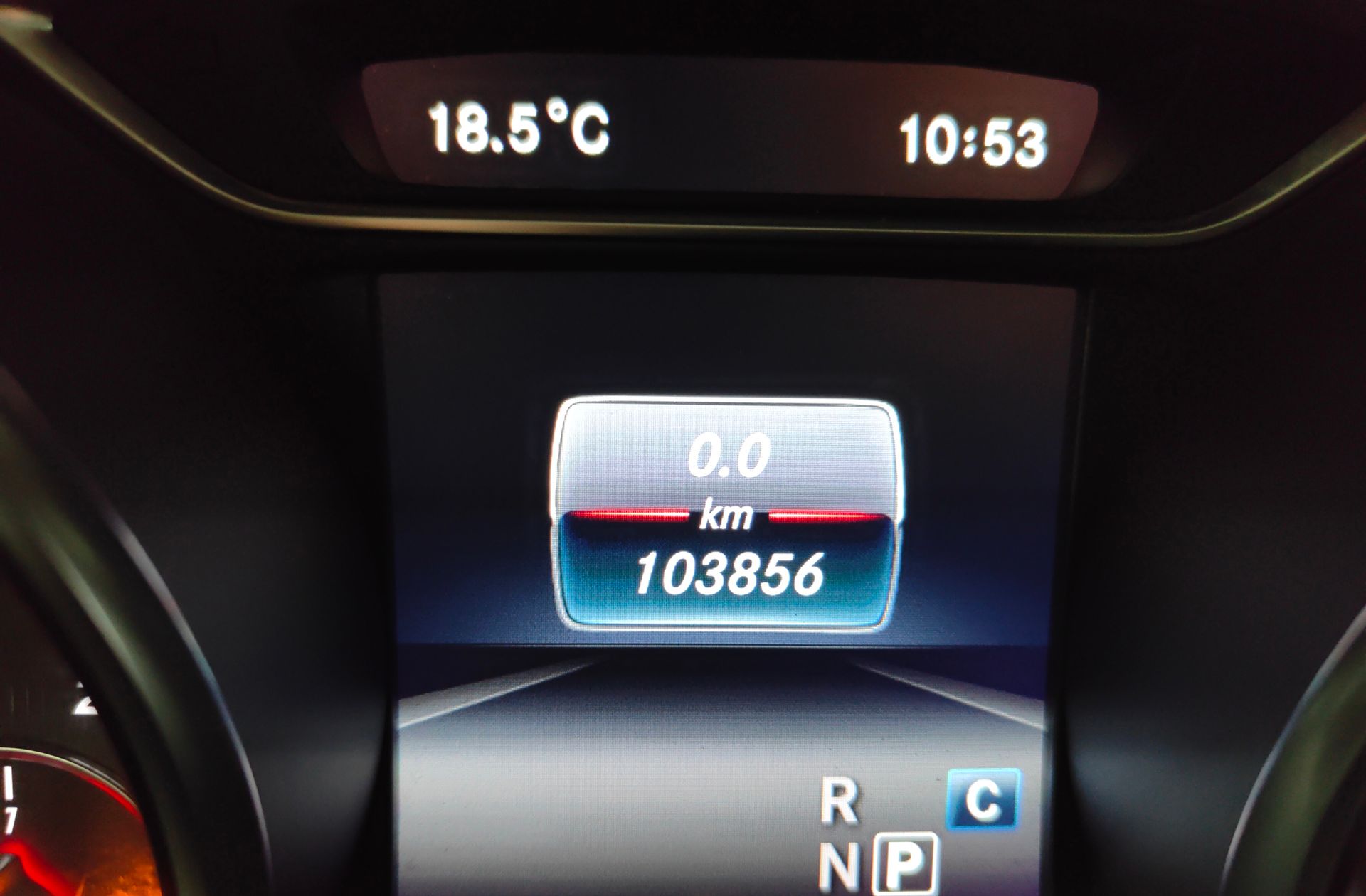 Mercedes-Benz CLA Shooting Brake 200 d Pack AMG - foto 10