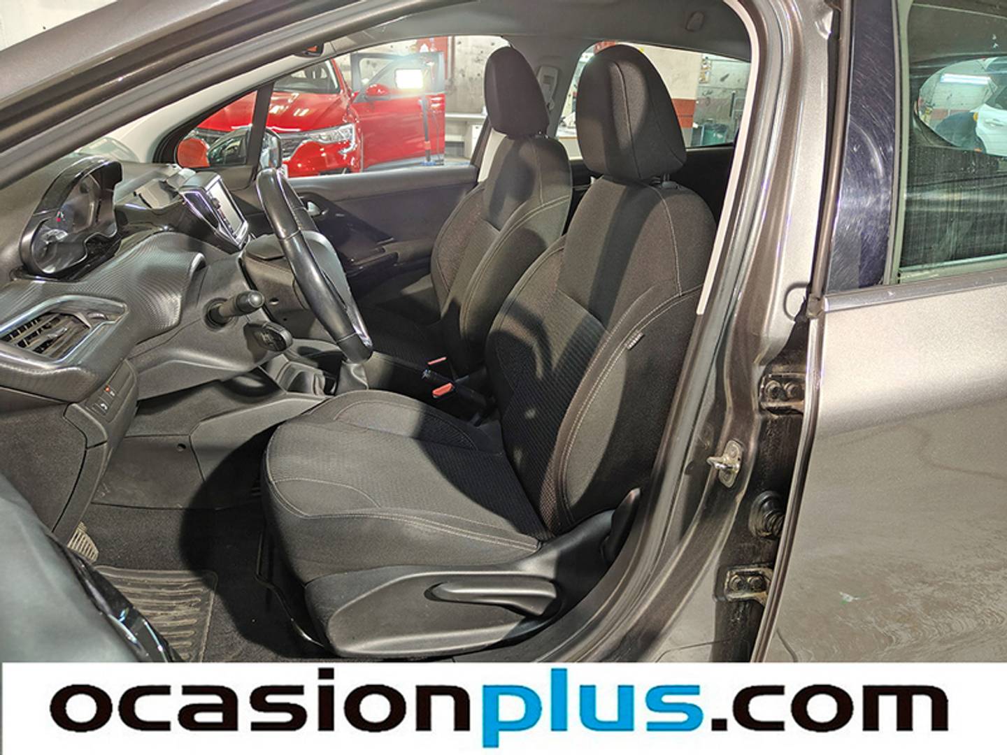 Foto Peugeot 208 Peugeot 208 1.2L PureTech Allure (82 CV)