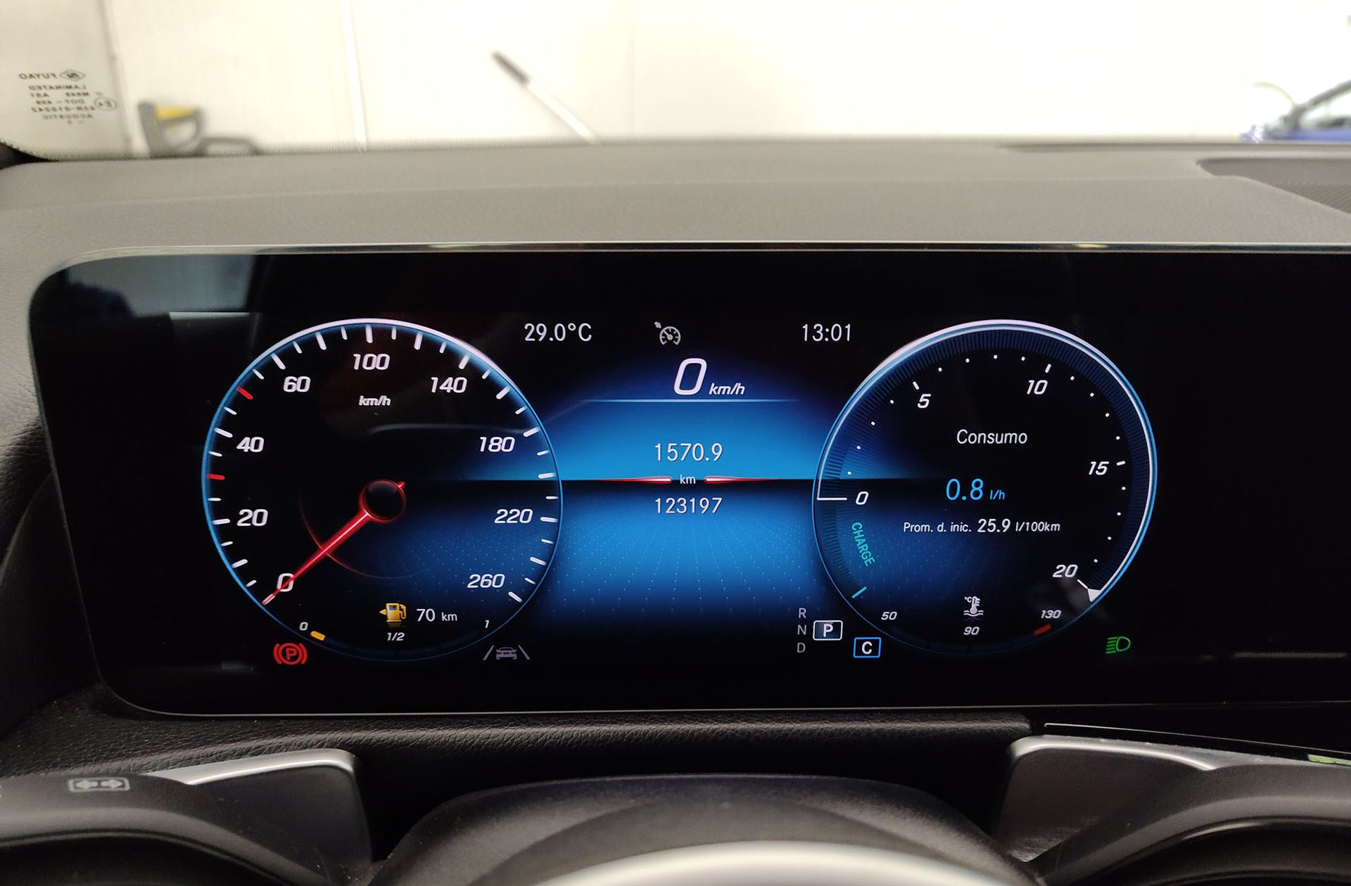 Mercedes-Benz GLB 220 D 4MATIC - foto 27