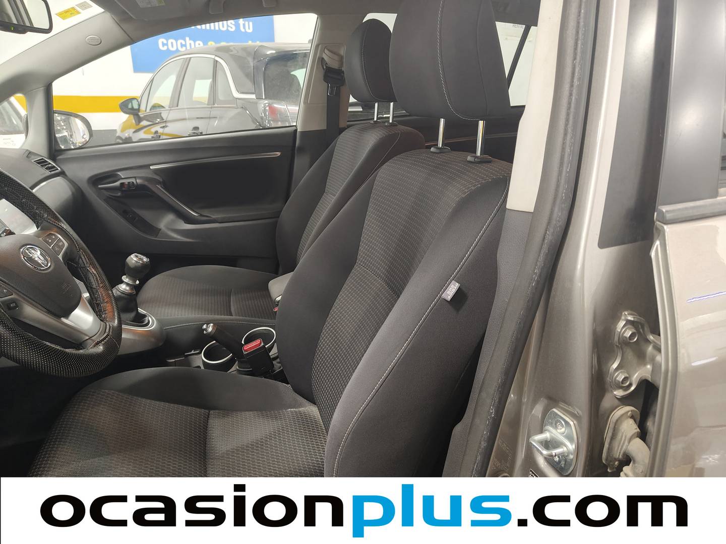 Foto asientos delanteros Toyota Verso Toyota Verso 115D Advance (112 CV) 7 Plazas
