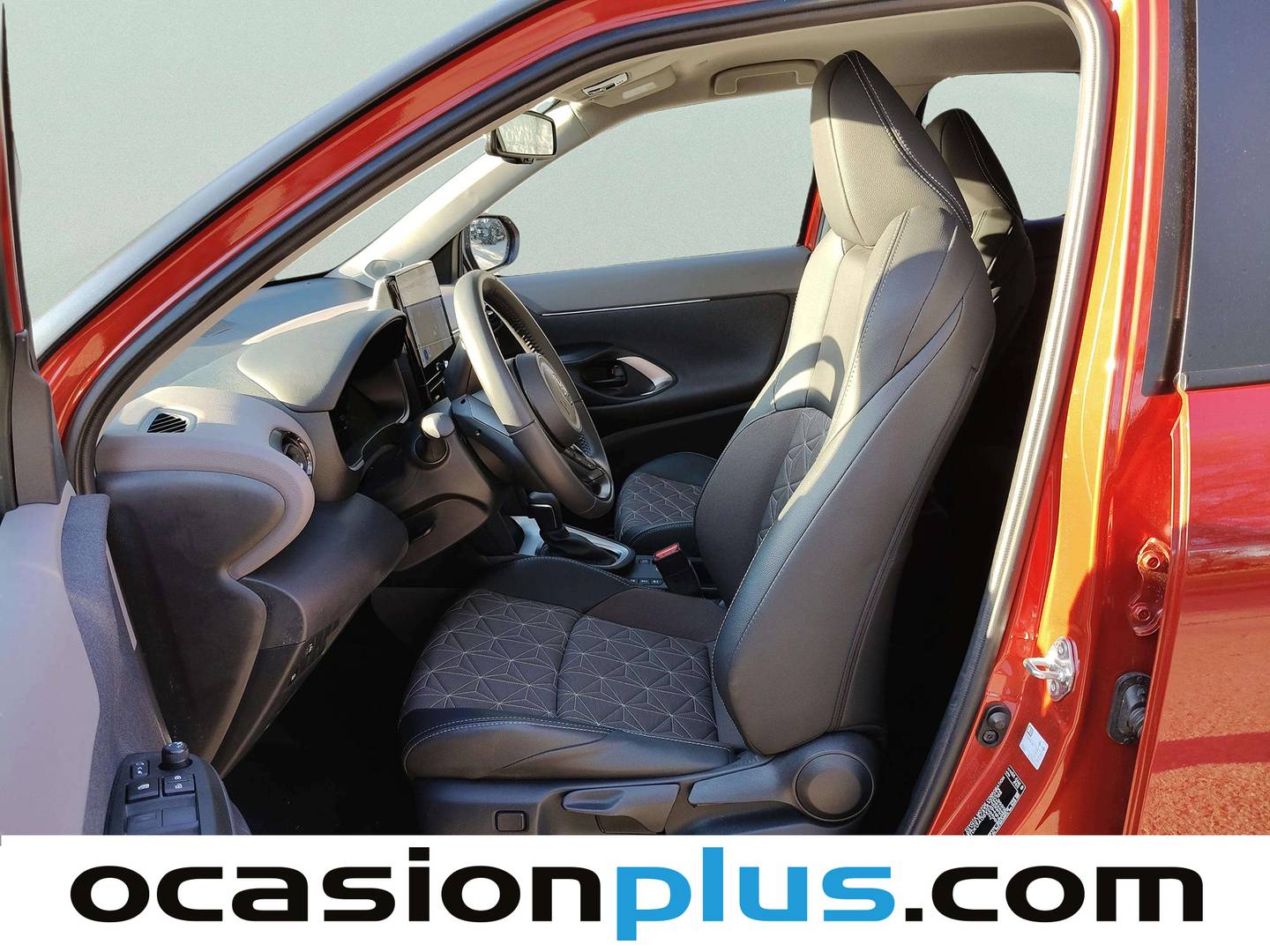 Foto asientos delanteros Toyota Yaris Cross Toyota Yaris Cross 130H Style (130 CV)