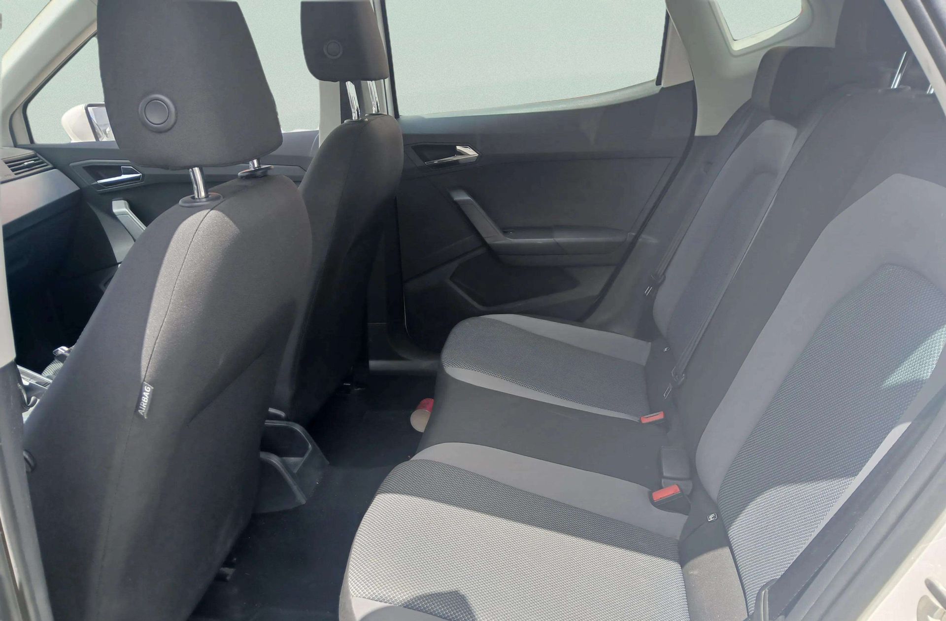 SEAT Arona 1.6 TDI Ecomotive Style - foto 11