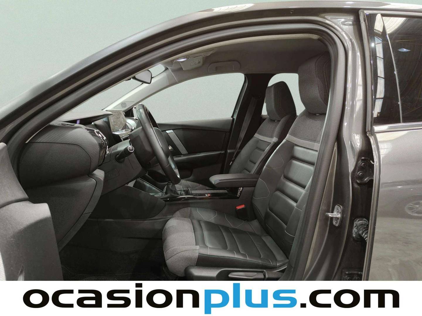 Foto asientos delanteros Citroën C4 Citroën C4 PureTech 130 S&S Shine (130 CV)