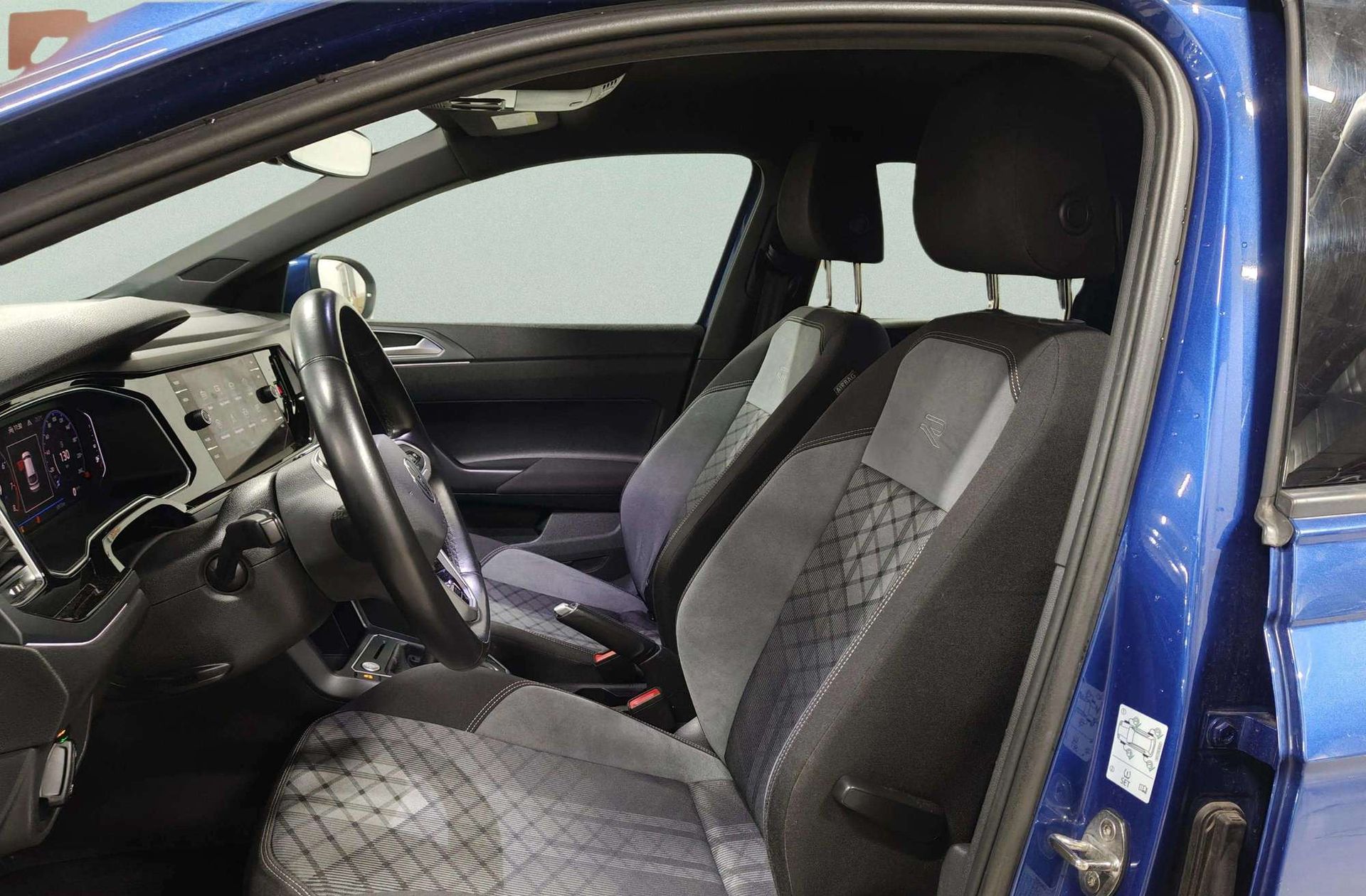 Volkswagen Taigo R-Line 1.0 TSI - foto 13