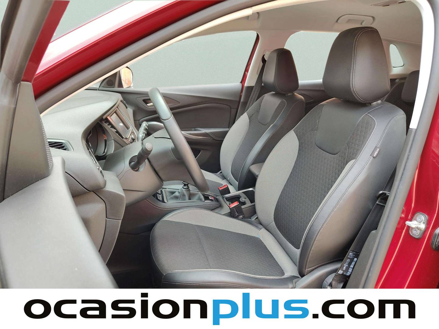 Foto asientos delanteros Opel Grandland X Opel Grandland X S&S ecoTEC Excellence  (130 CV)