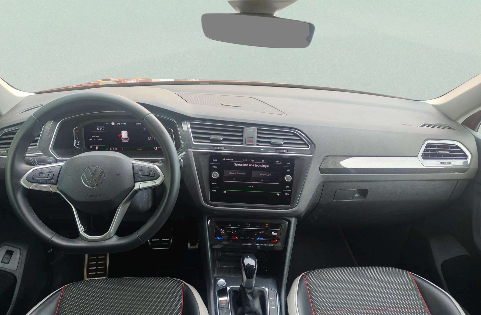 Volkswagen Tiguan Urban Sport 2.0 TDI DSG - foto 6