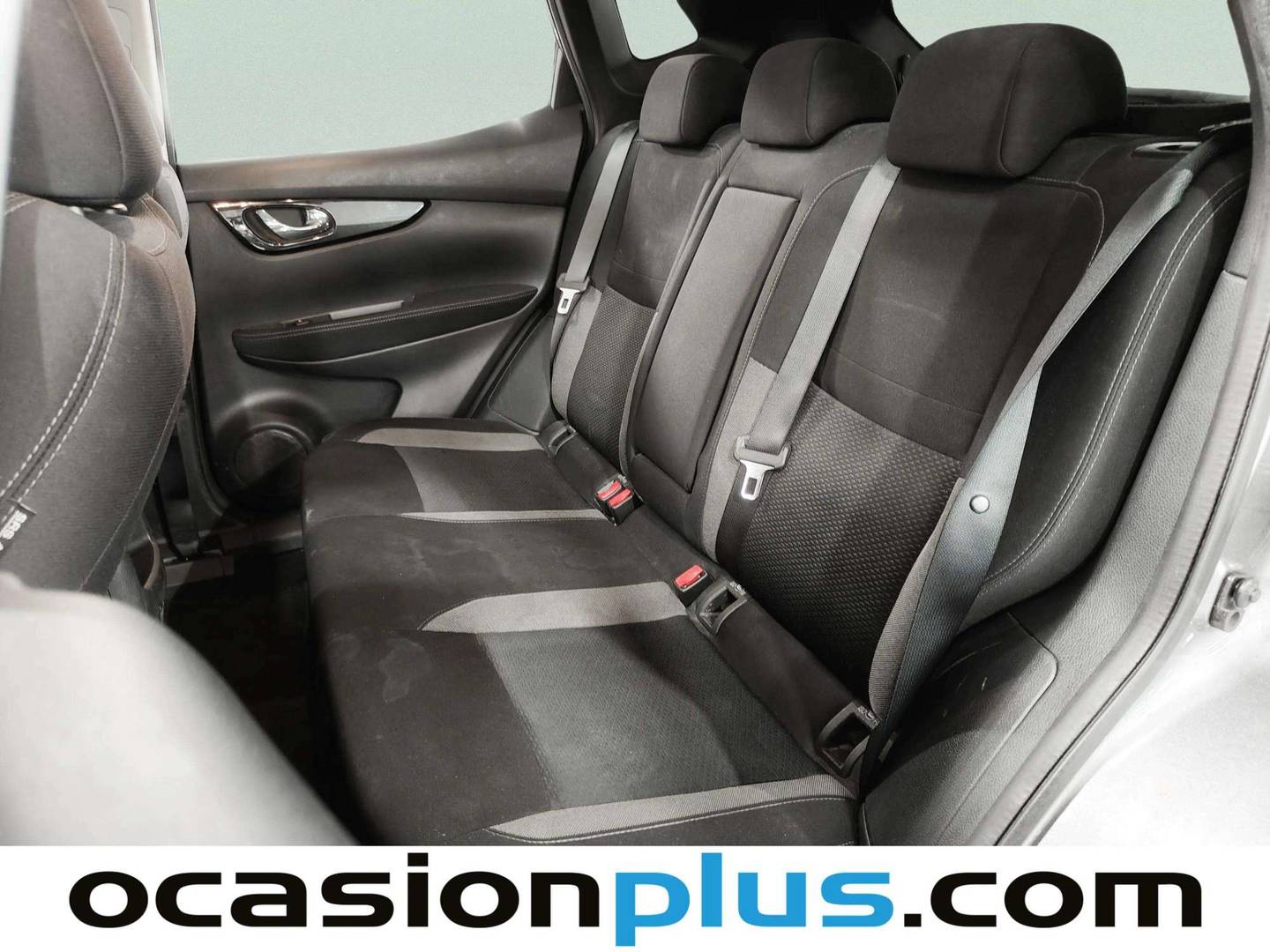Foto asientos traseros Nissan QASHQAI Nissan Qashqai DIG-T 160 N-Connecta 4x2 DCT (160 CV)