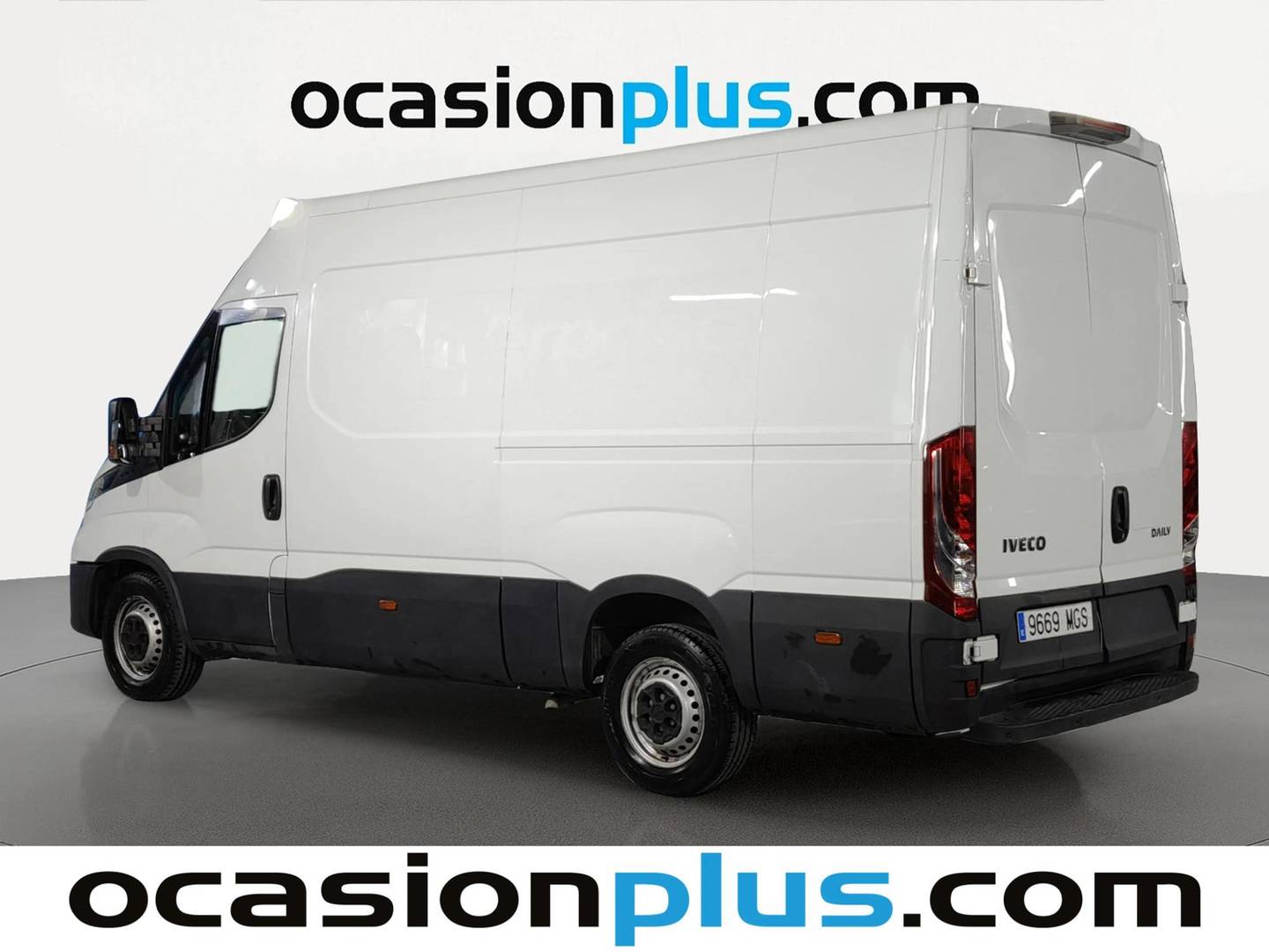 Foto Iveco Daily Iveco Daily Furgon 35S 16 V 3520L/H2 (156 CV)