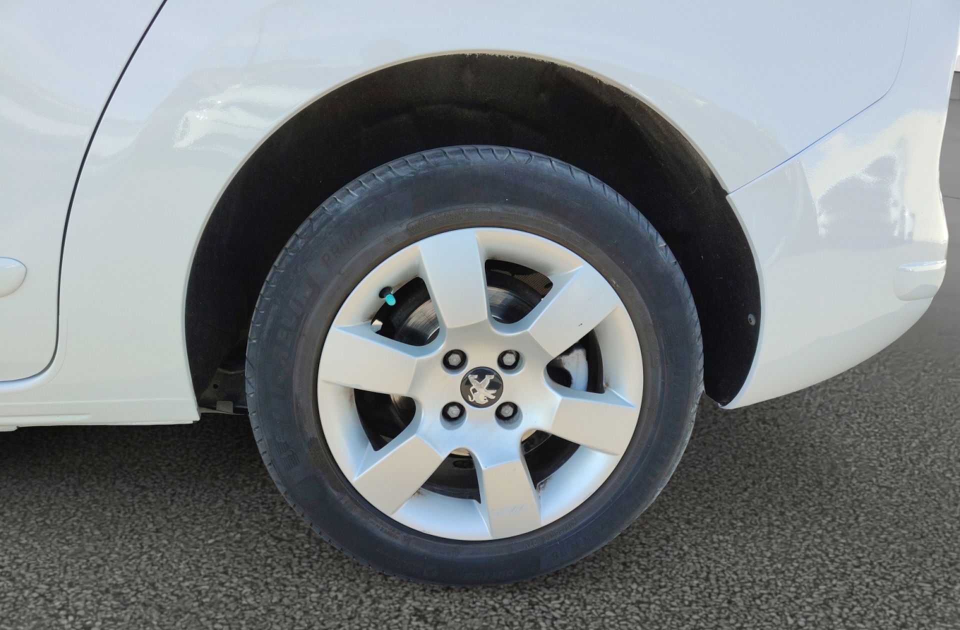Peugeot 5008 1.6 e-HDI Active FAP ETG6 Blue Lion 7 plazas - foto 28