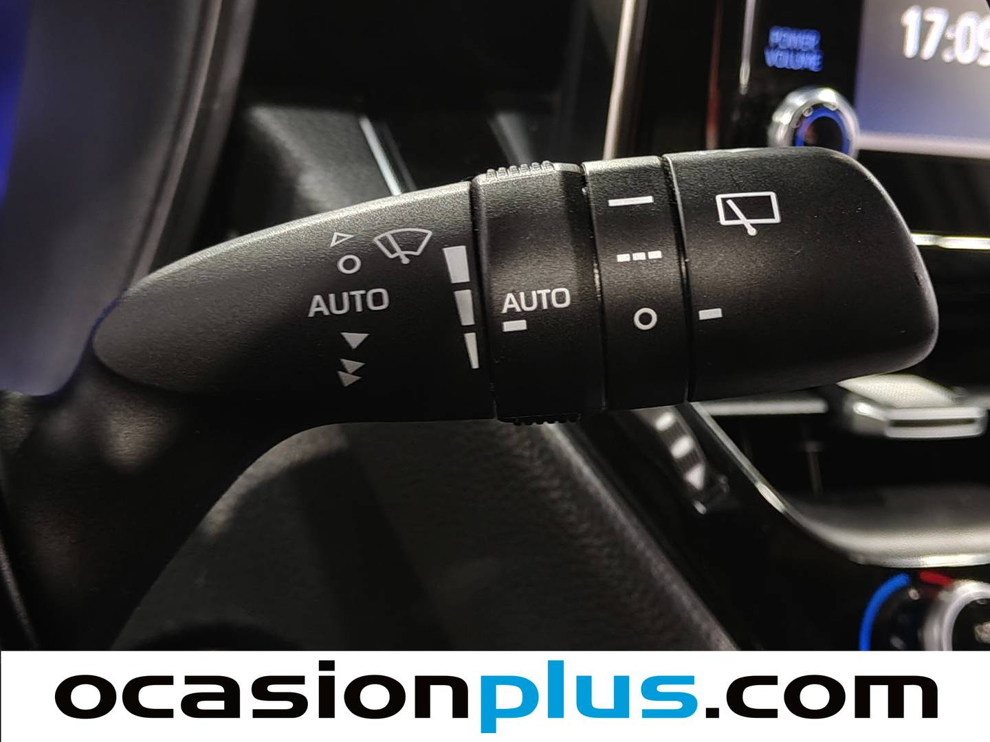 Paquetes del Toyota Corolla Toyota Corolla Touring Sports 125H Active Tech E-CVT (122 CV)