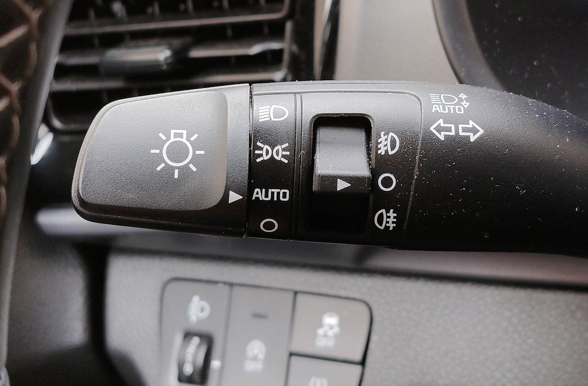 Kia Stonic 1.2 DPi Drive - foto 23