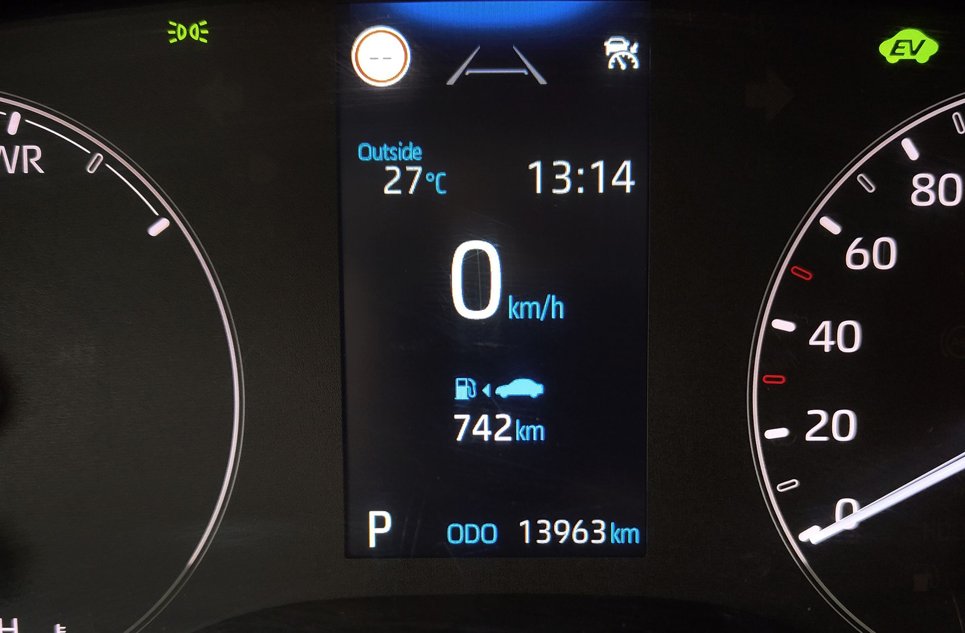Toyota Yaris 120H Active Plus - foto 11