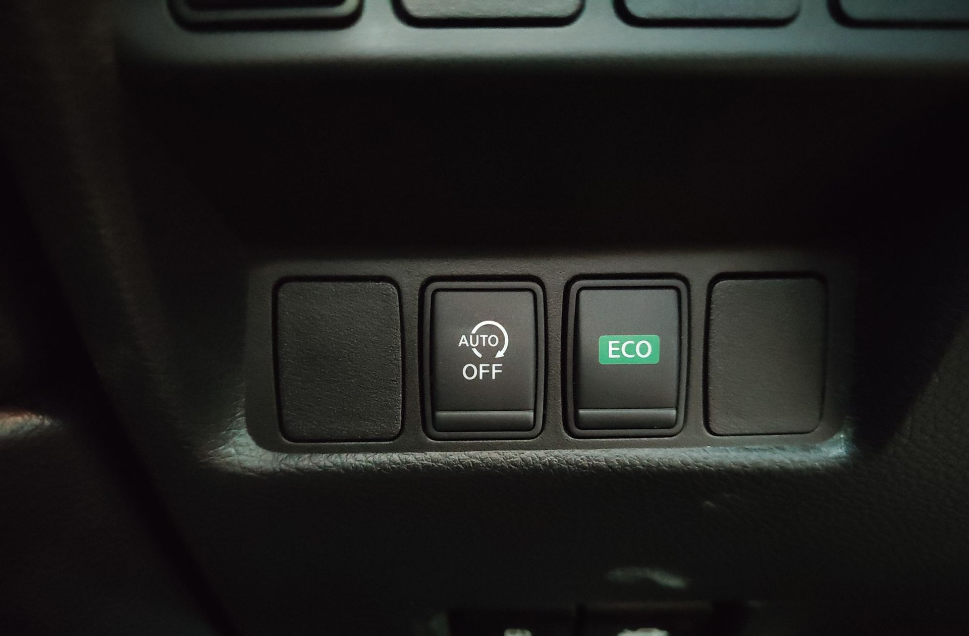 Nissan Qashqai DIG-T 115 N-Connecta Xtronic - foto 36