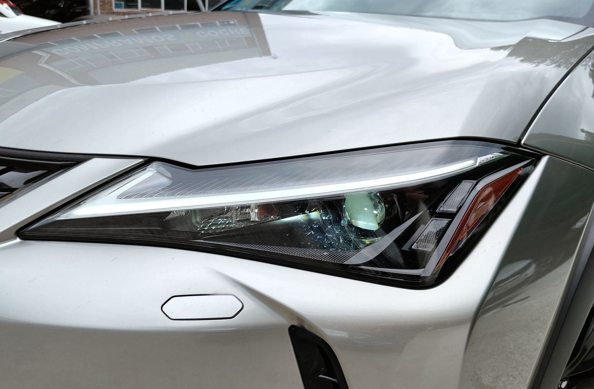 Lexus UX 250h Premium - foto 16