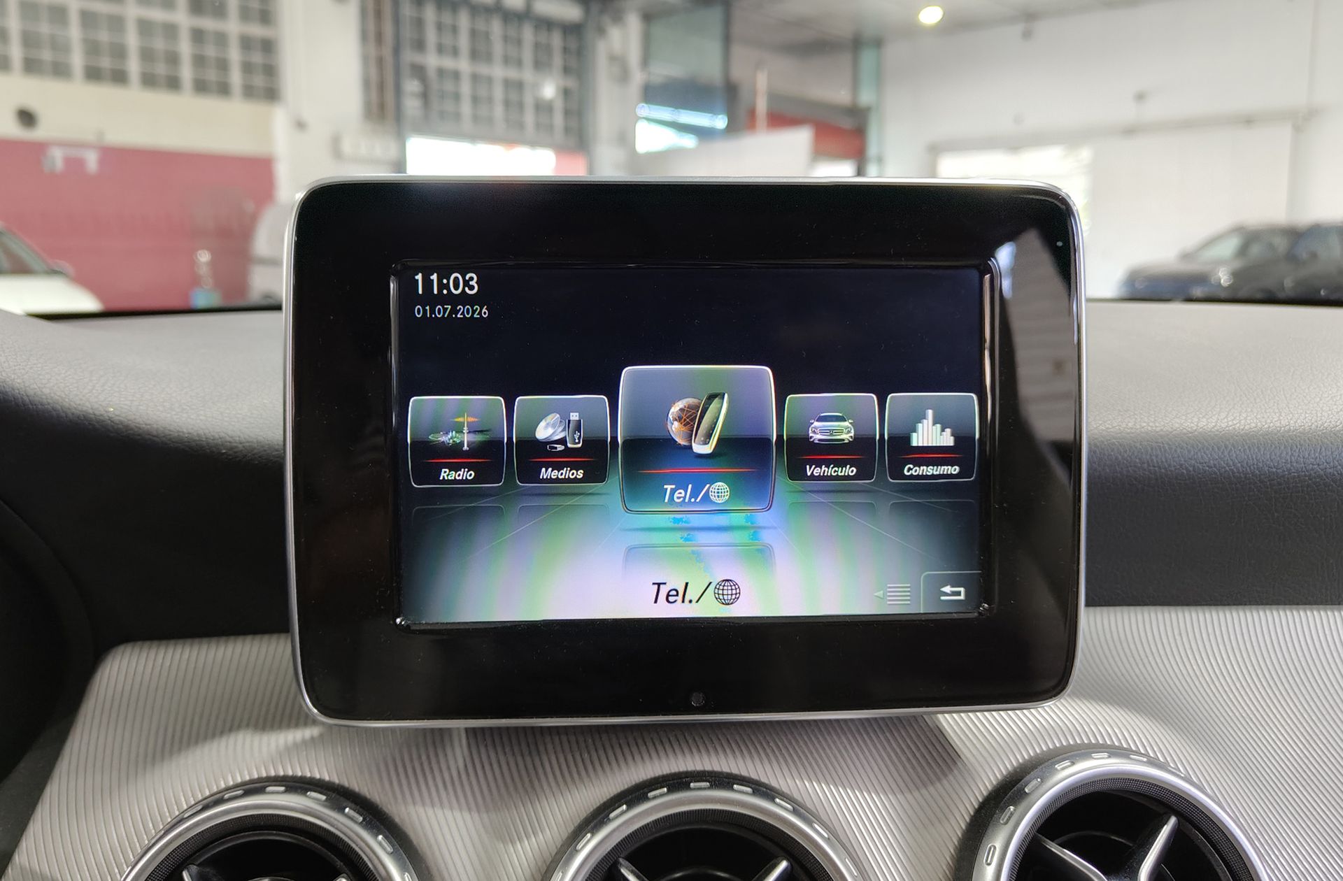 Mercedes-Benz GLA 200 d Urban - foto 28