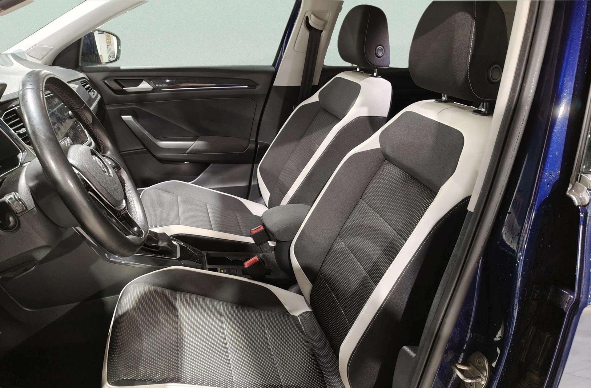 Volkswagen T-Roc Sport 1.5 TSI DSG - foto 10