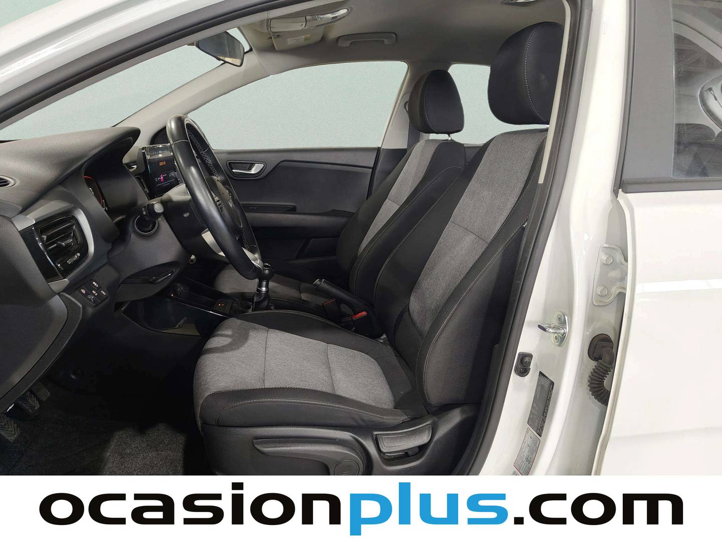 Foto asientos delanteros KIA Stonic KIA Stonic 1.2 DPi Drive (79 CV)