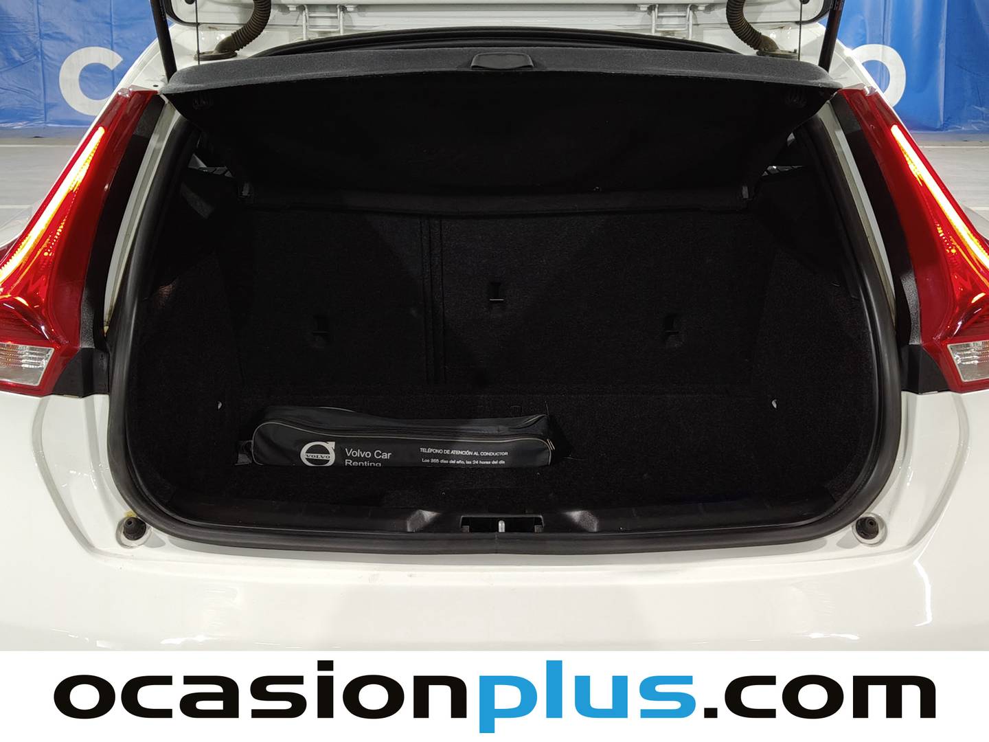 Fotos maletero Volvo V40 Volvo V40 T2 Momentum (122 CV)