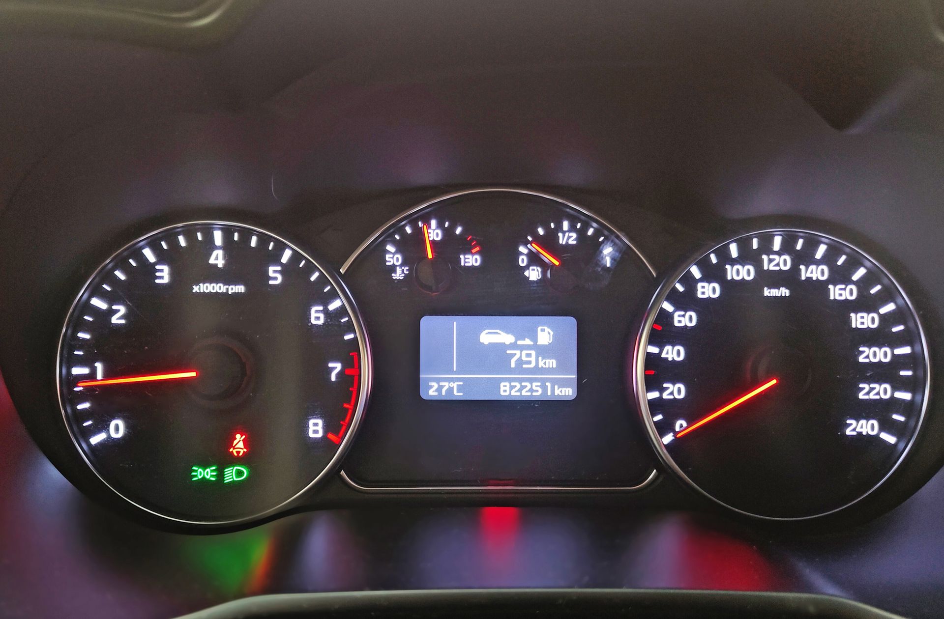 Kia Carens 1.6 GDi Uefa Euro 2016 Eco-Dynamics - foto 23