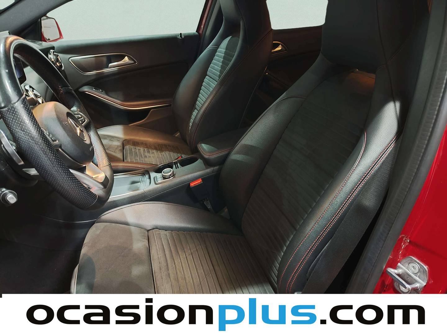 Foto Mercedes GLA Mercedes-Benz GLA 200 d  (136 CV) Pack AMG