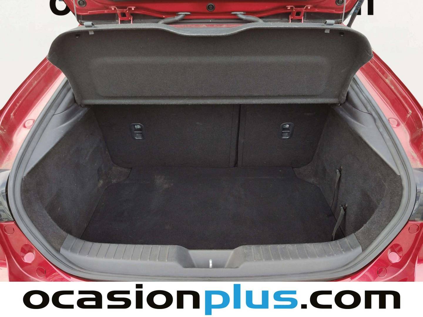 Fotos maletero Mazda Mazda3 Mazda Mazda 3 2.0 Skyactiv-G Zenith Safety Black (122 CV)