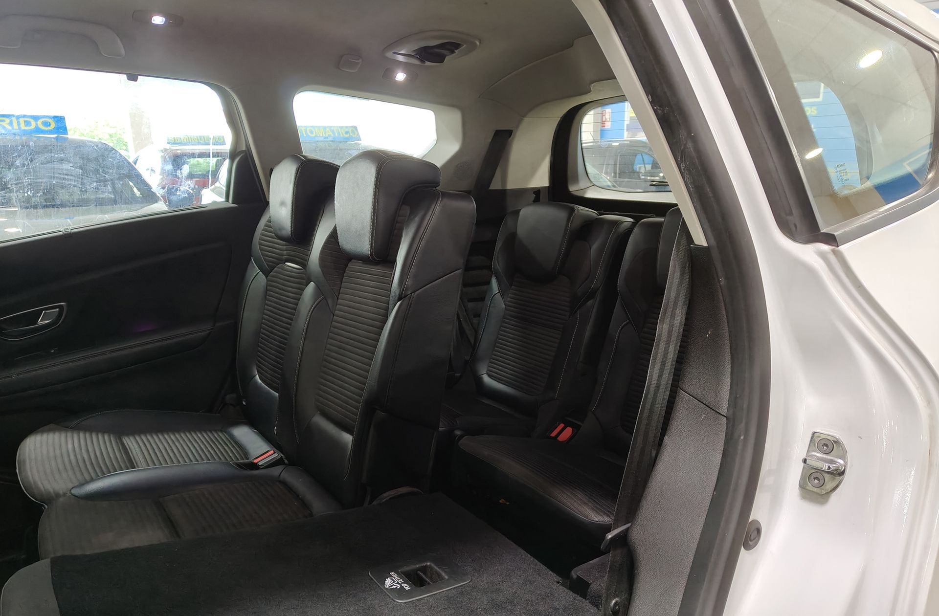 Renault Grand Scénic Zen dCi 7 plazas - foto 7