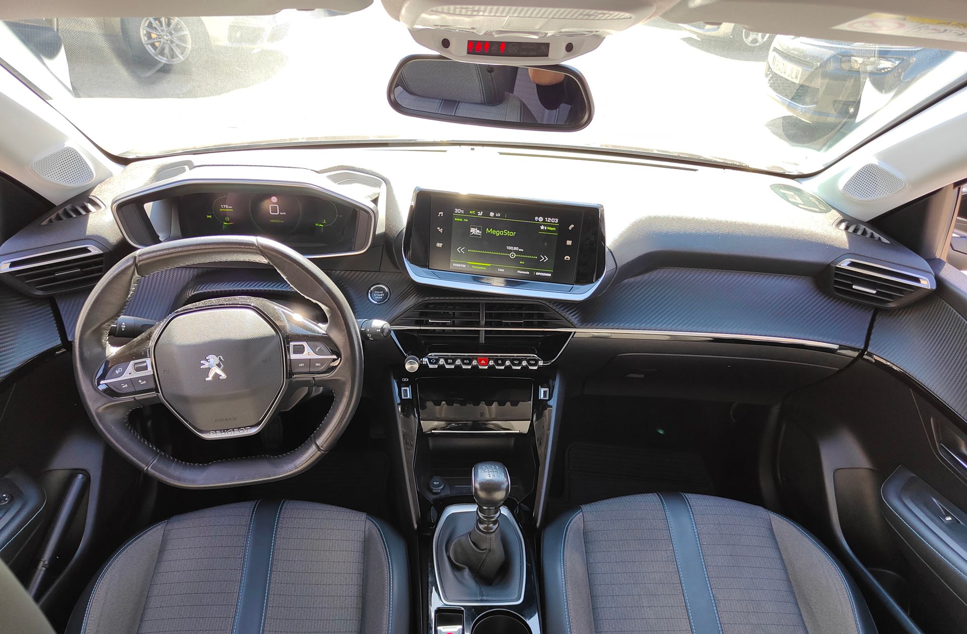 Peugeot 208 BlueHDi 100 Allure Pack - foto 6