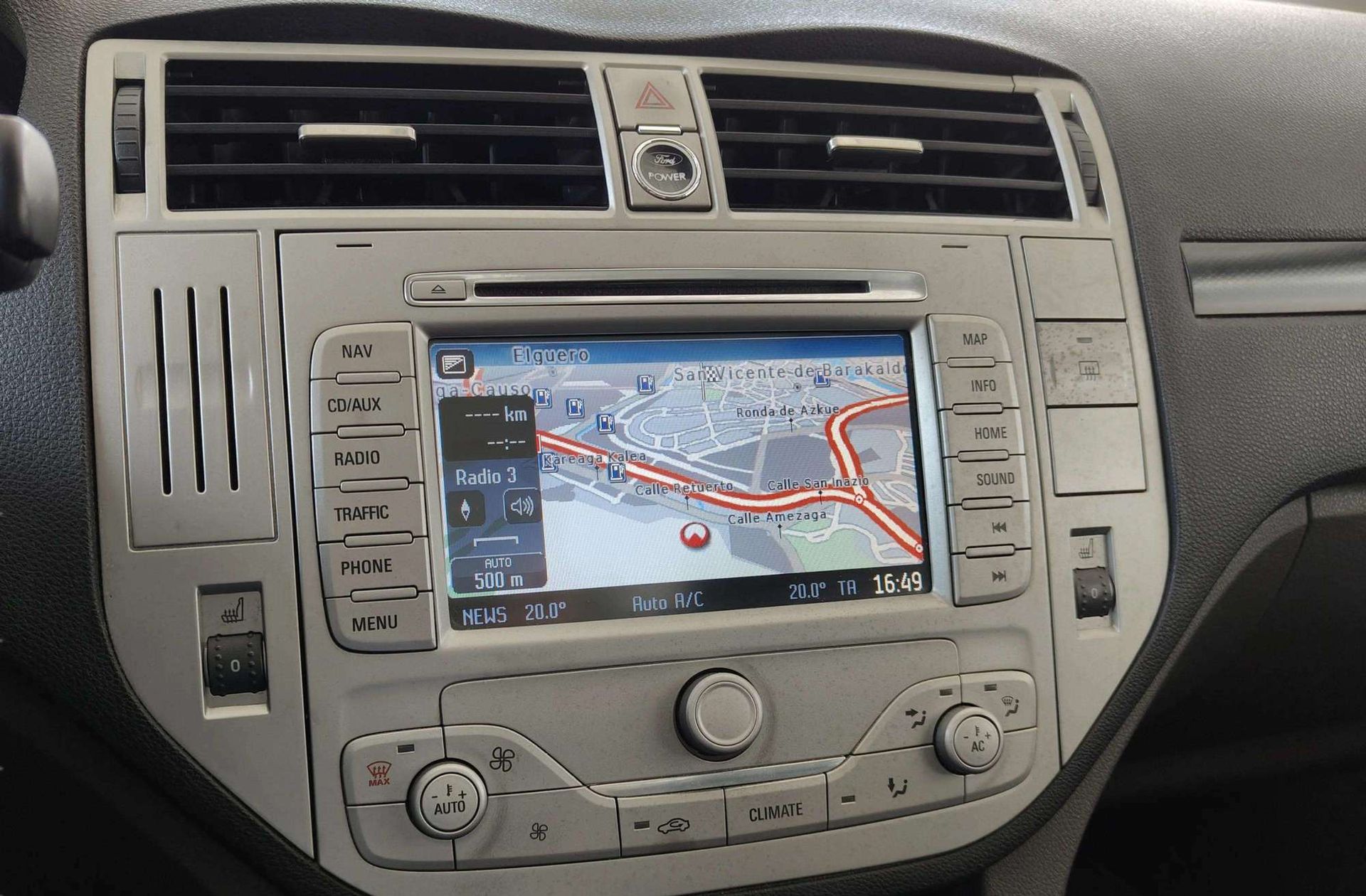 Ford Kuga 2.0 TDCi Titanium 4x4 Powershift - foto 9