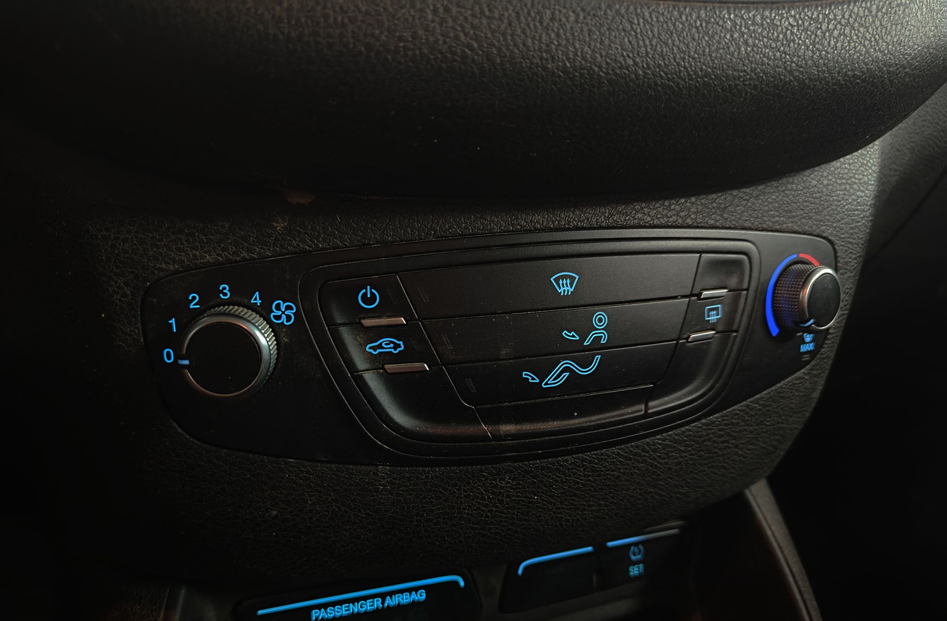 Ford Tourneo Courier 1.0 EcoBoost Ambiente - foto 20
