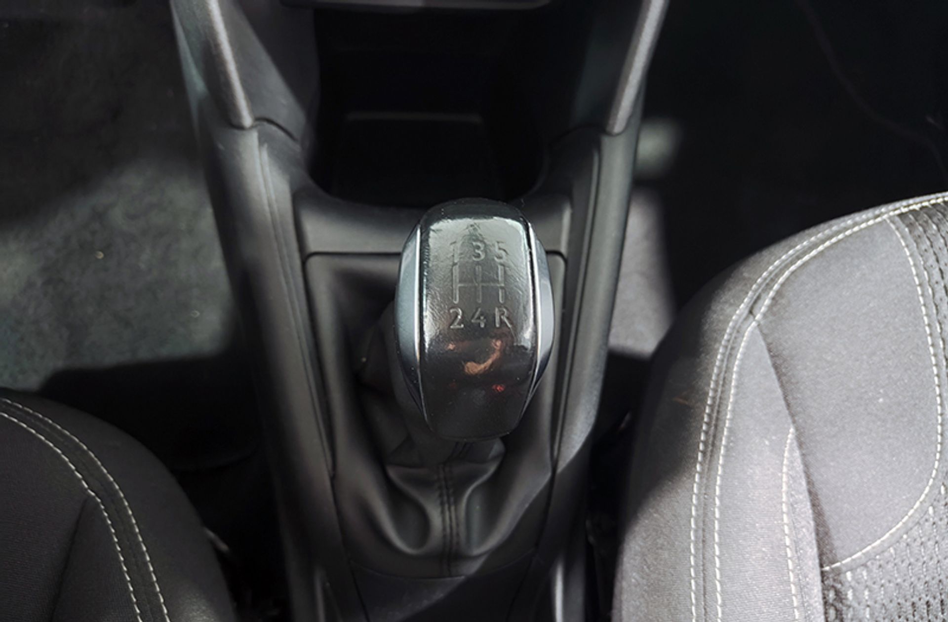 Peugeot 208 1.2L PureTech Allure - foto 5