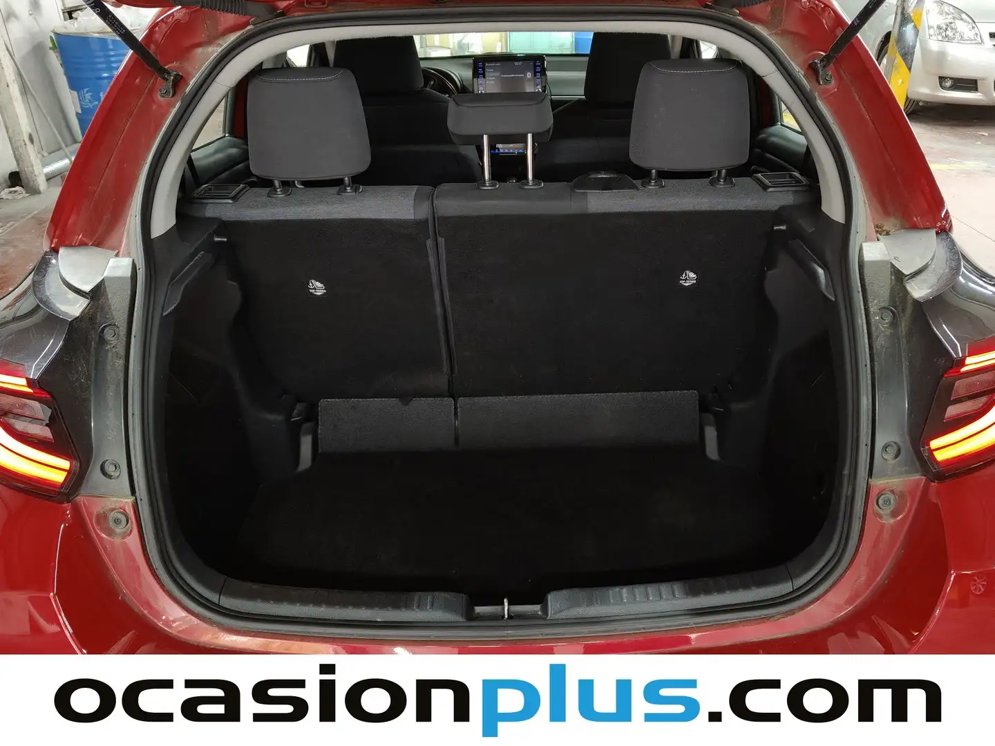 Foto Toyota Yaris Toyota Yaris 120H Business Plus (116 CV)