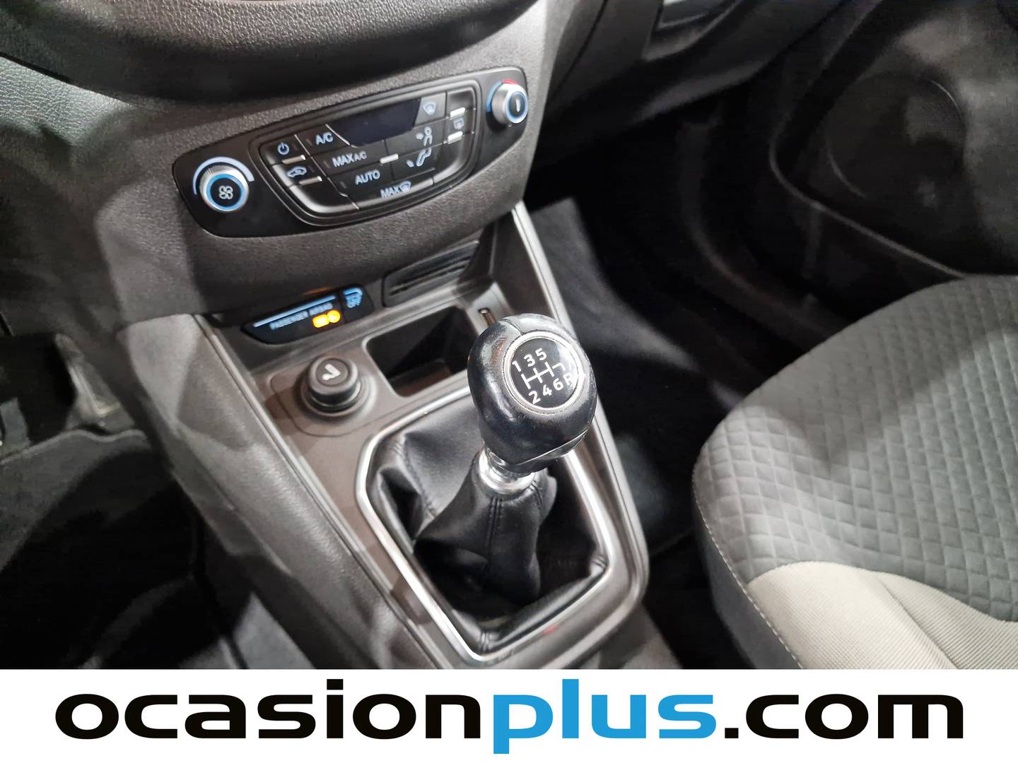 Ford Tourneo Courier Ford Tourneo Courier 1.0 EcoBoost Titanium (100 CV) de segunda mano