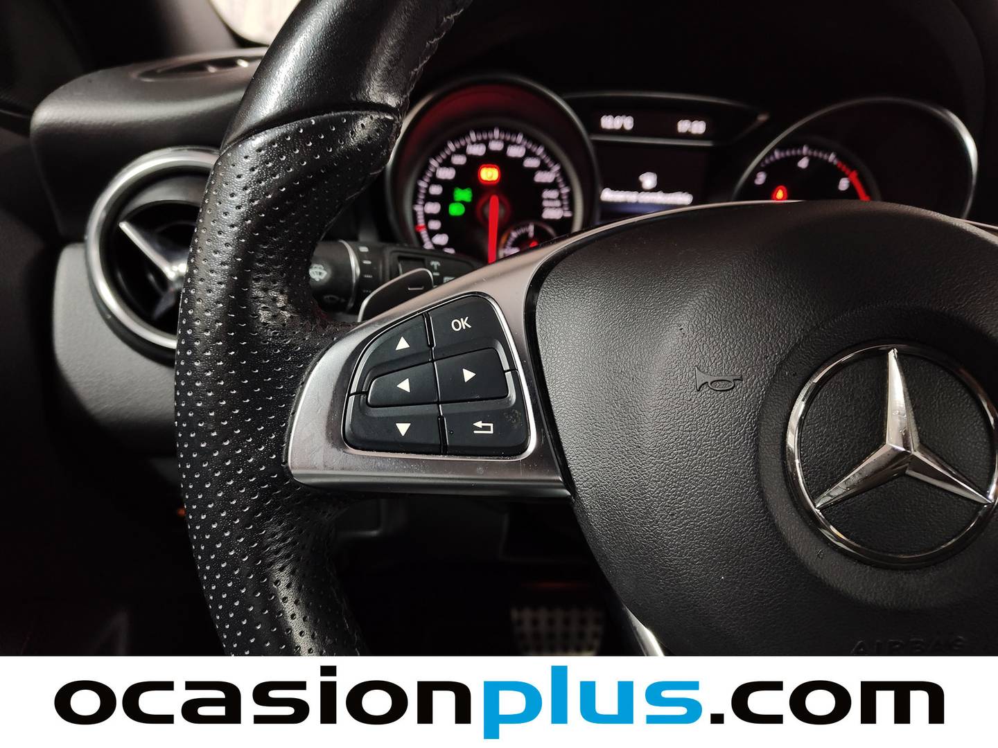 Foto Mercedes GLA Mercedes-Benz GLA GLA 200 d (136 CV) PACK AMG